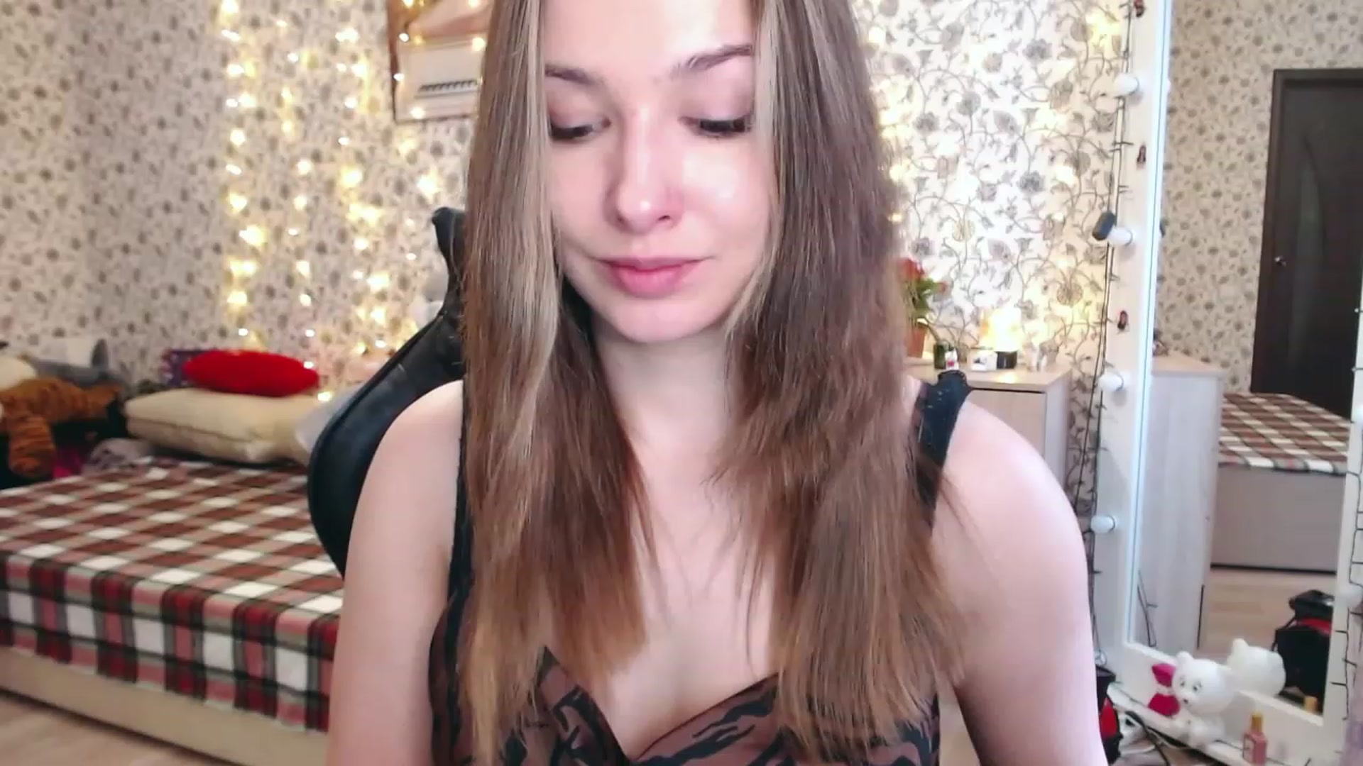 Gallery image thumbnail from RosieRosa's myfreecams stream on, 03/15/2023, 07:17 image 9 of 20