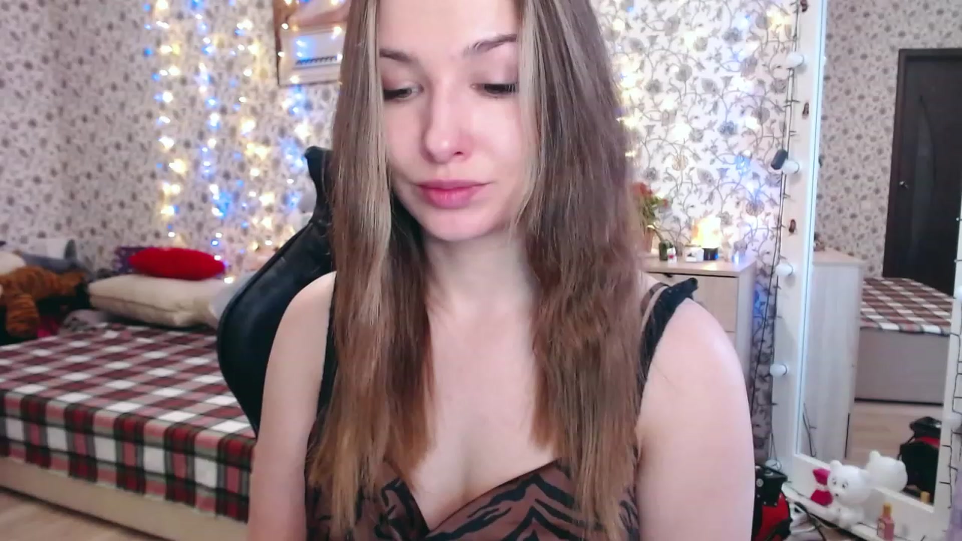 Gallery image thumbnail from RosieRosa's myfreecams stream on, 03/15/2023, 07:17 image 10 of 20