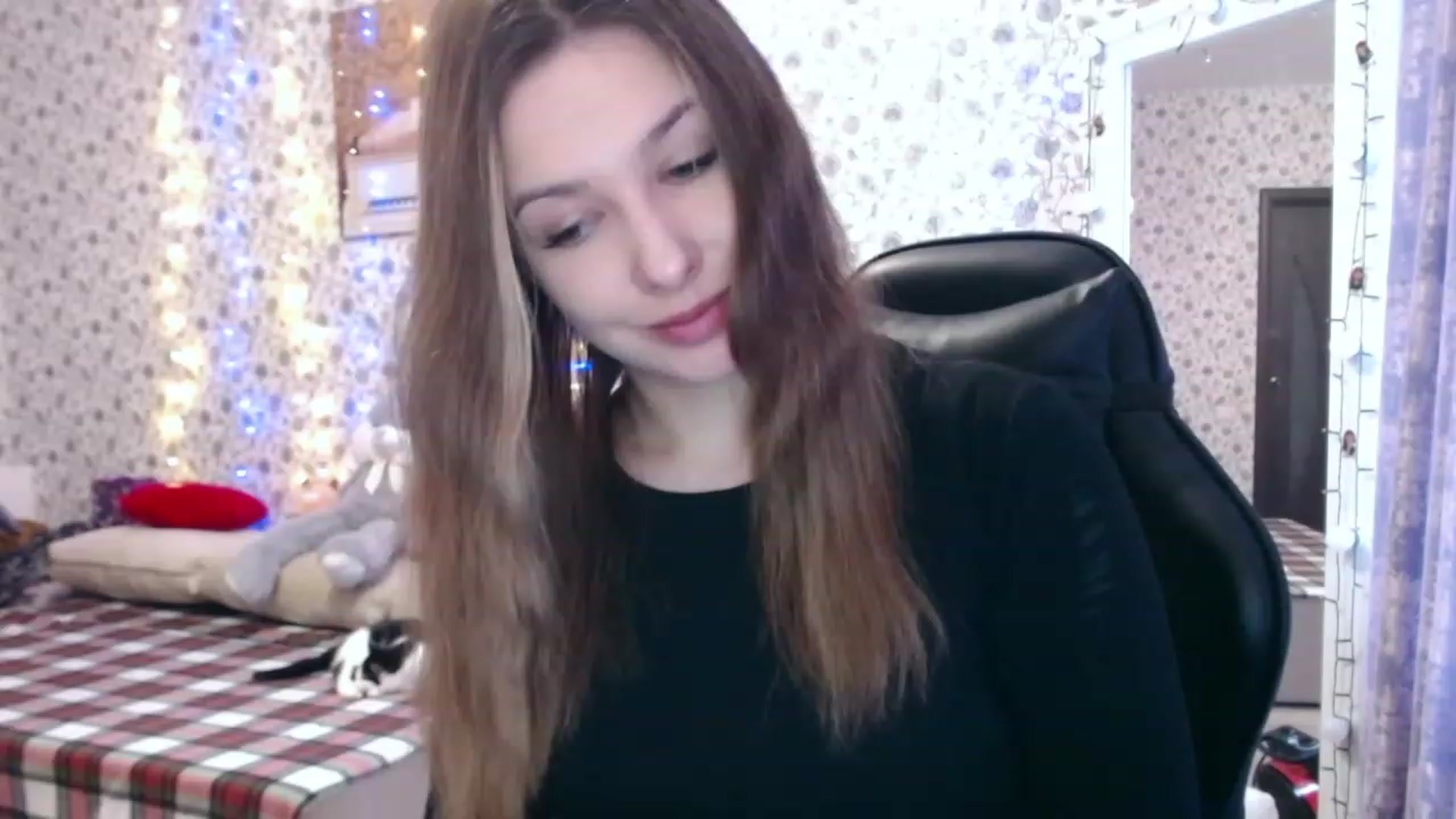Gallery image thumbnail from RosieRosa's myfreecams stream on, 03/16/2023, 05:14 image 9 of 20
