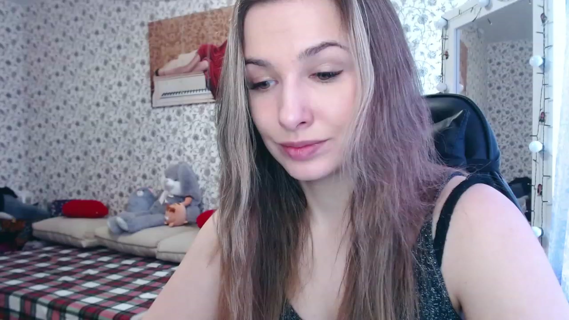 Gallery image thumbnail from RosieRosa's myfreecams stream on, 03/20/2023, 07:16 image 10 of 20