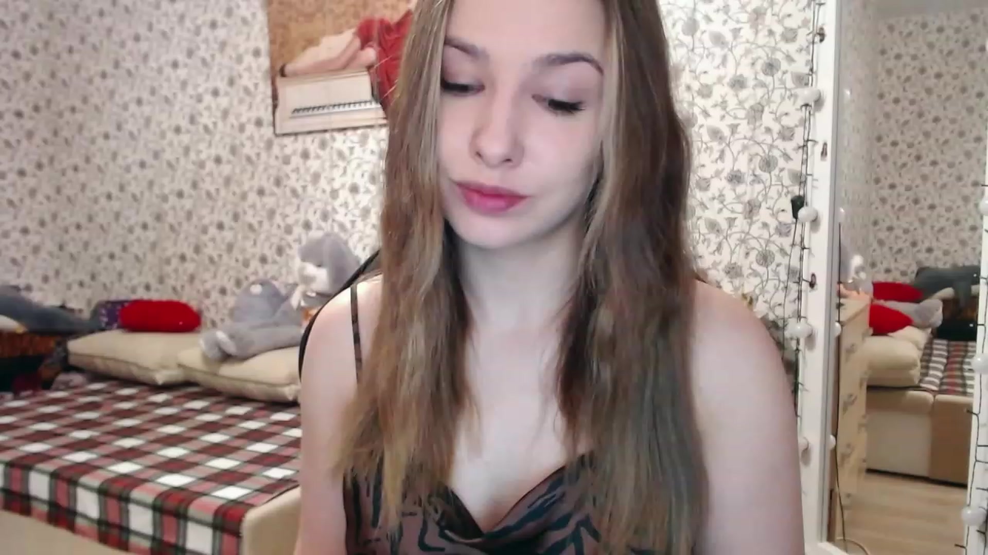 Gallery image thumbnail from RosieRosa's myfreecams stream on, 03/21/2023, 04:19 image 1 of 20