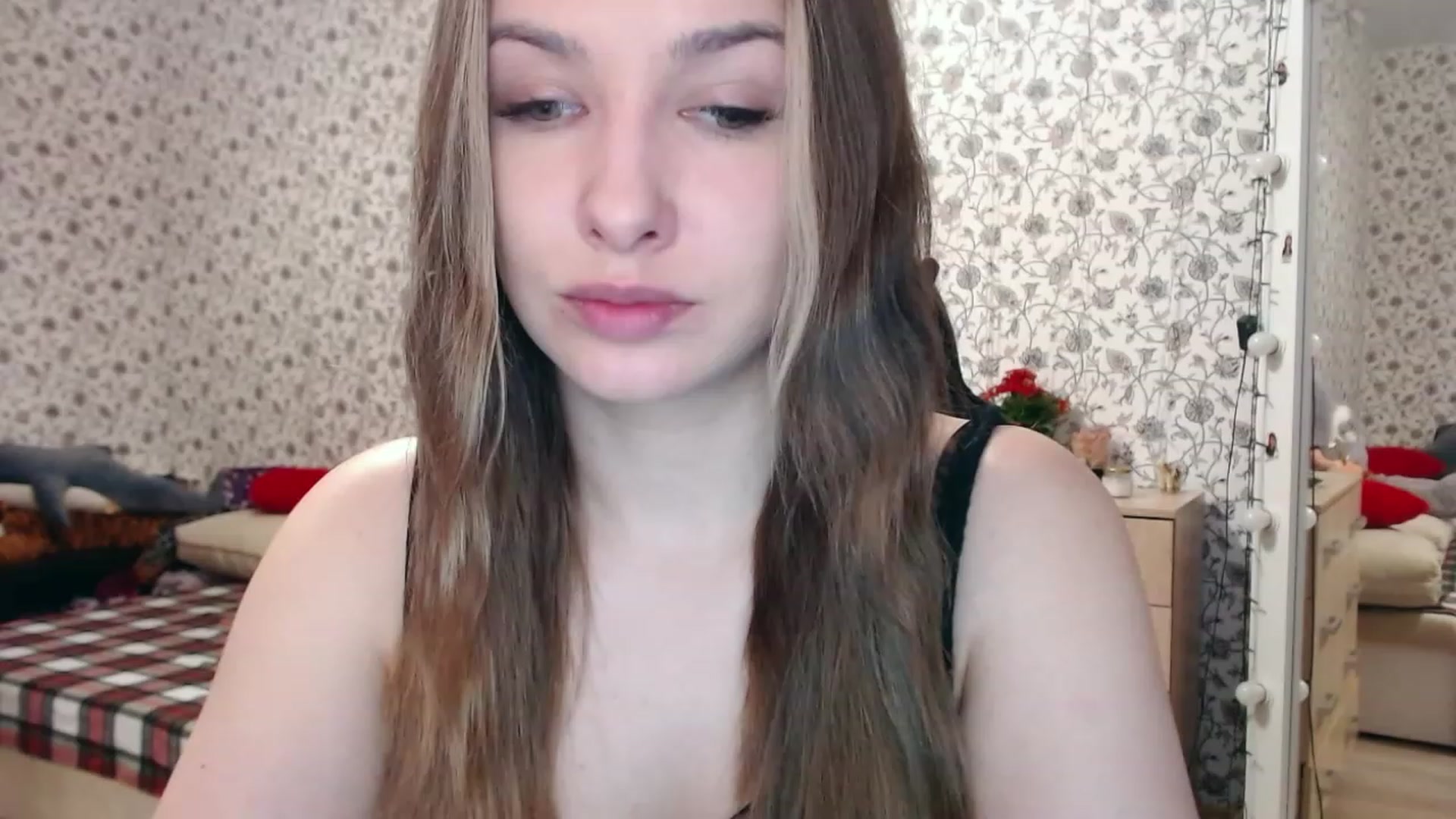 Gallery image thumbnail from RosieRosa's myfreecams stream on, 03/21/2023, 04:19 image 16 of 20