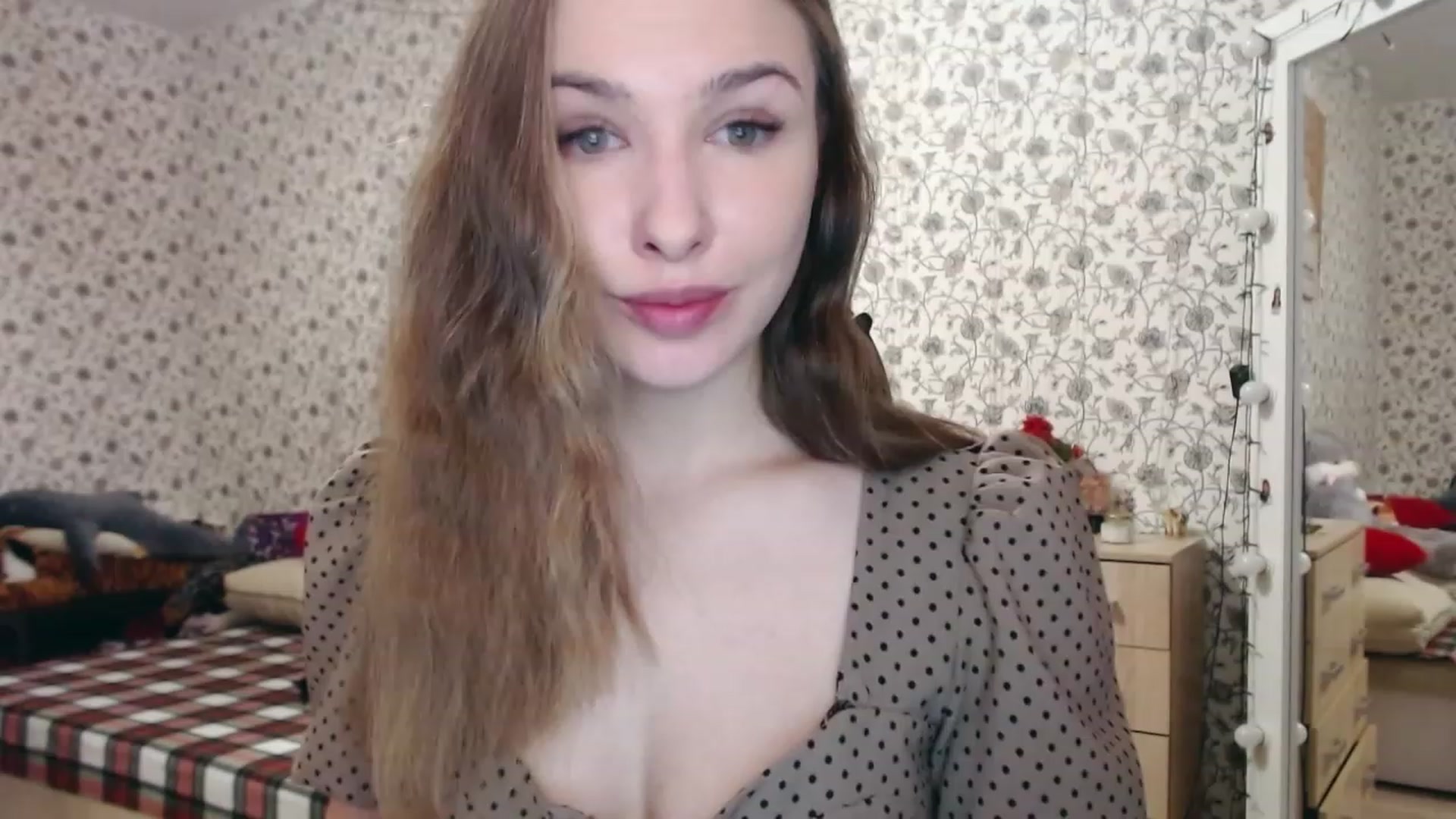 Gallery image thumbnail from RosieRosa's myfreecams stream on, 03/22/2023, 04:26 image 1 of 20