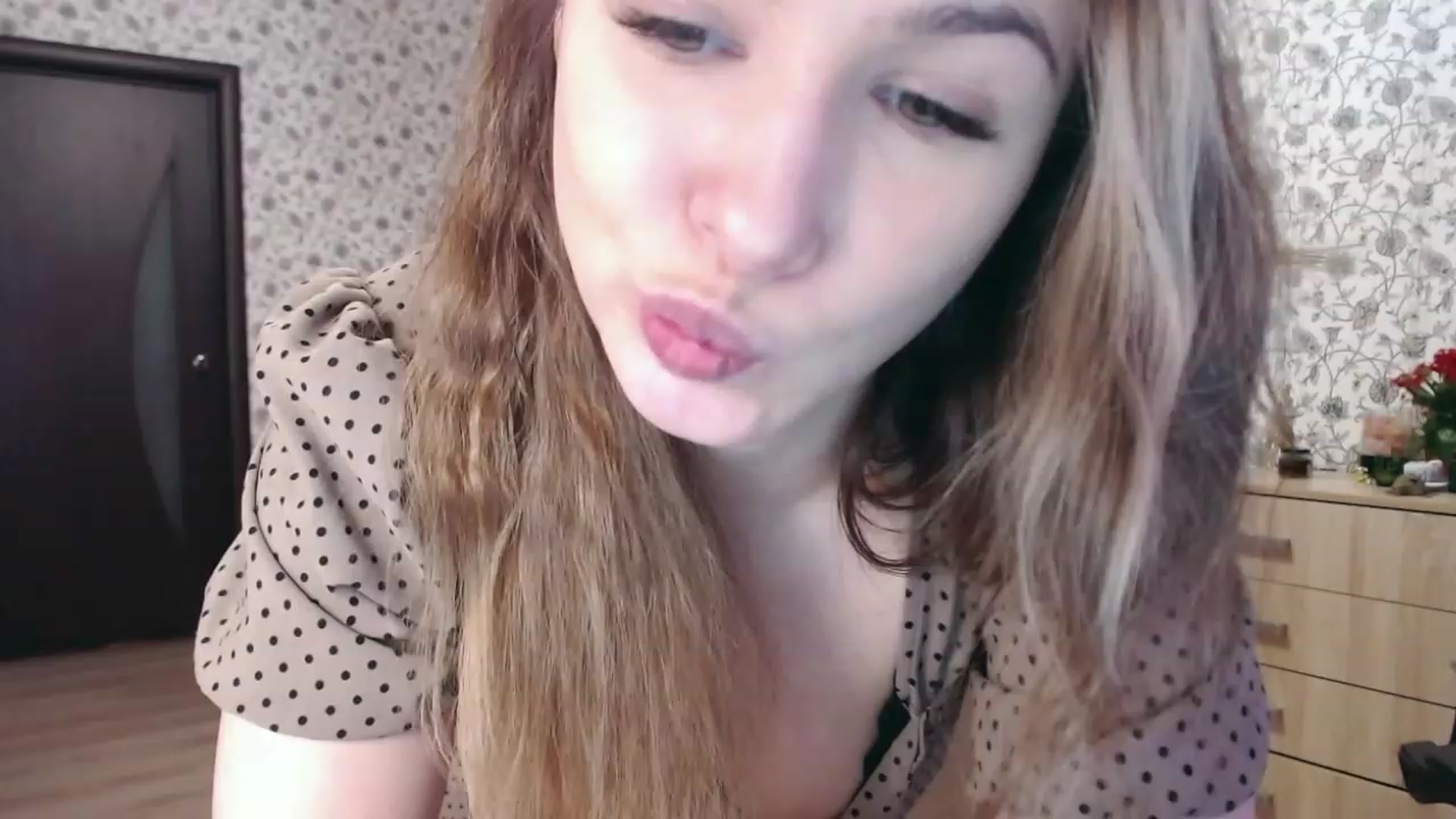 Gallery image thumbnail from RosieRosa's myfreecams stream on, 03/22/2023, 06:58 image 9 of 20