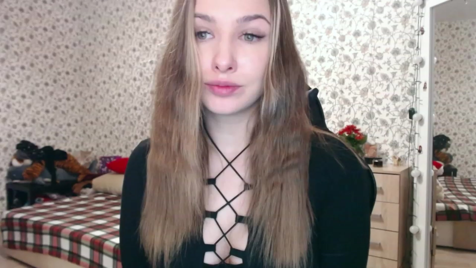 Gallery image thumbnail from RosieRosa's myfreecams stream on, 03/26/2023, 03:59 image 9 of 20