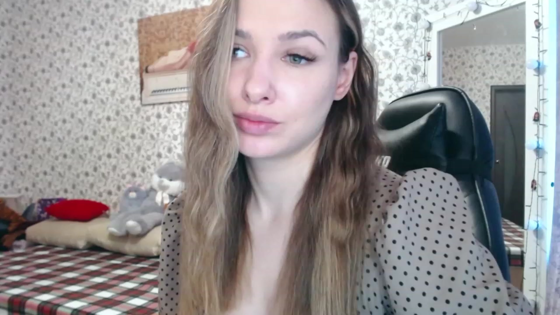 Gallery image thumbnail from RosieRosa's myfreecams stream on, 03/27/2023, 04:51 image 13 of 20