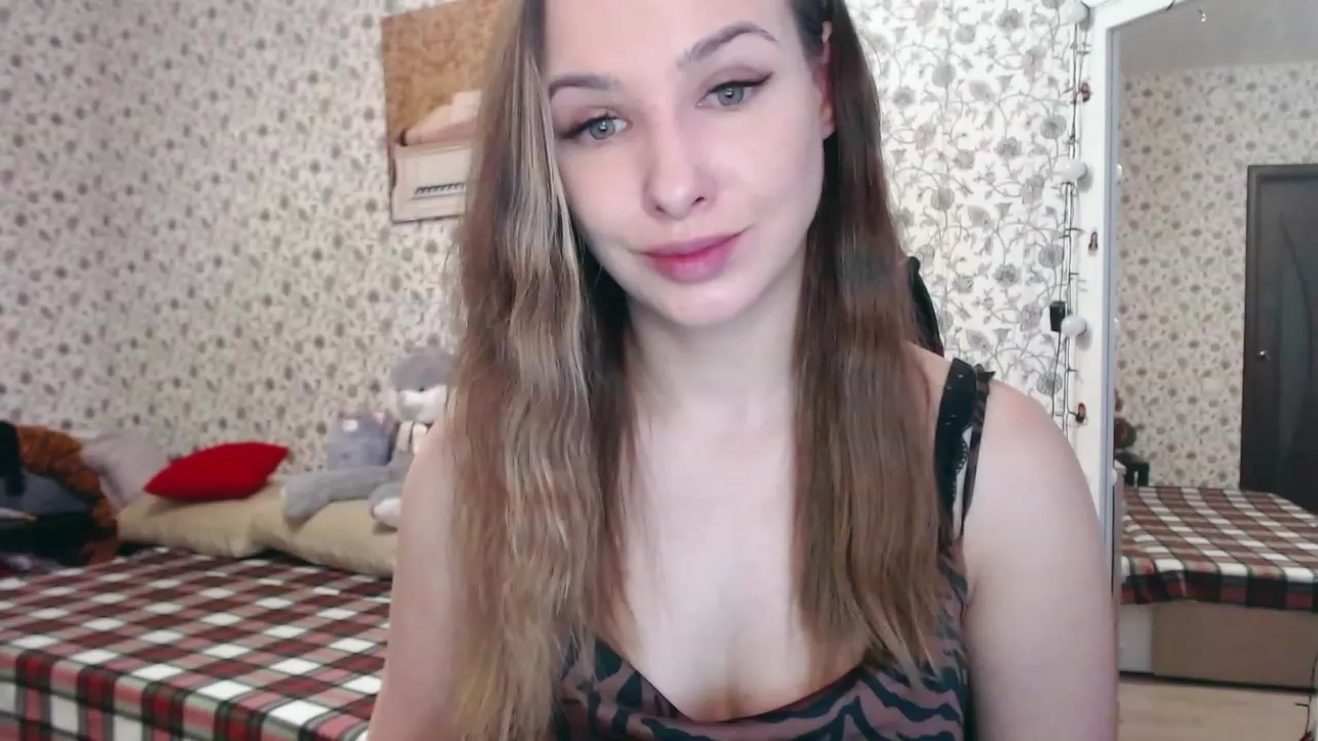 Gallery image thumbnail from RosieRosa's myfreecams stream on, 03/28/2023, 04:32 image 12 of 20