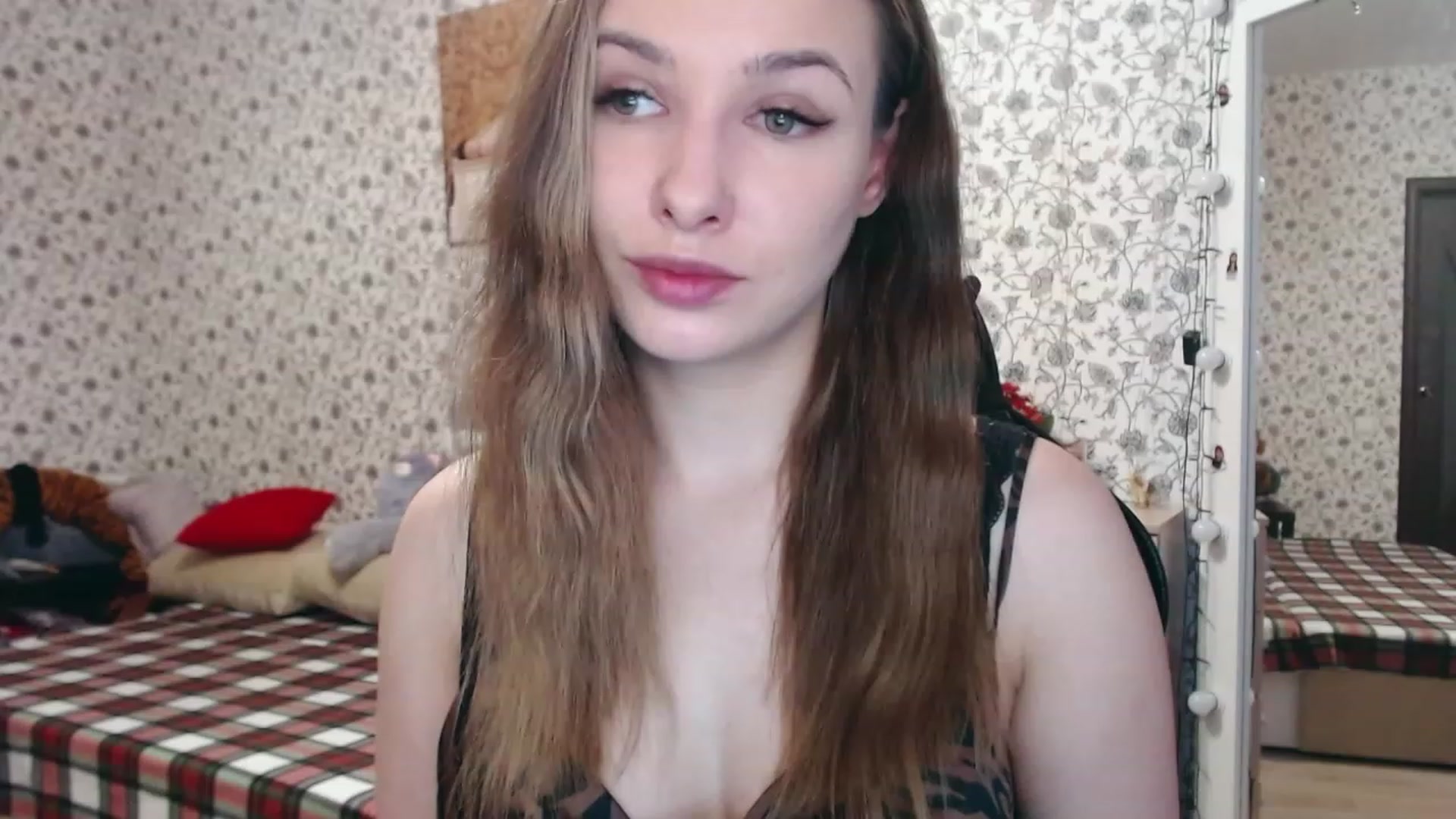 Gallery image thumbnail from RosieRosa's myfreecams stream on, 03/28/2023, 04:32 image 9 of 20