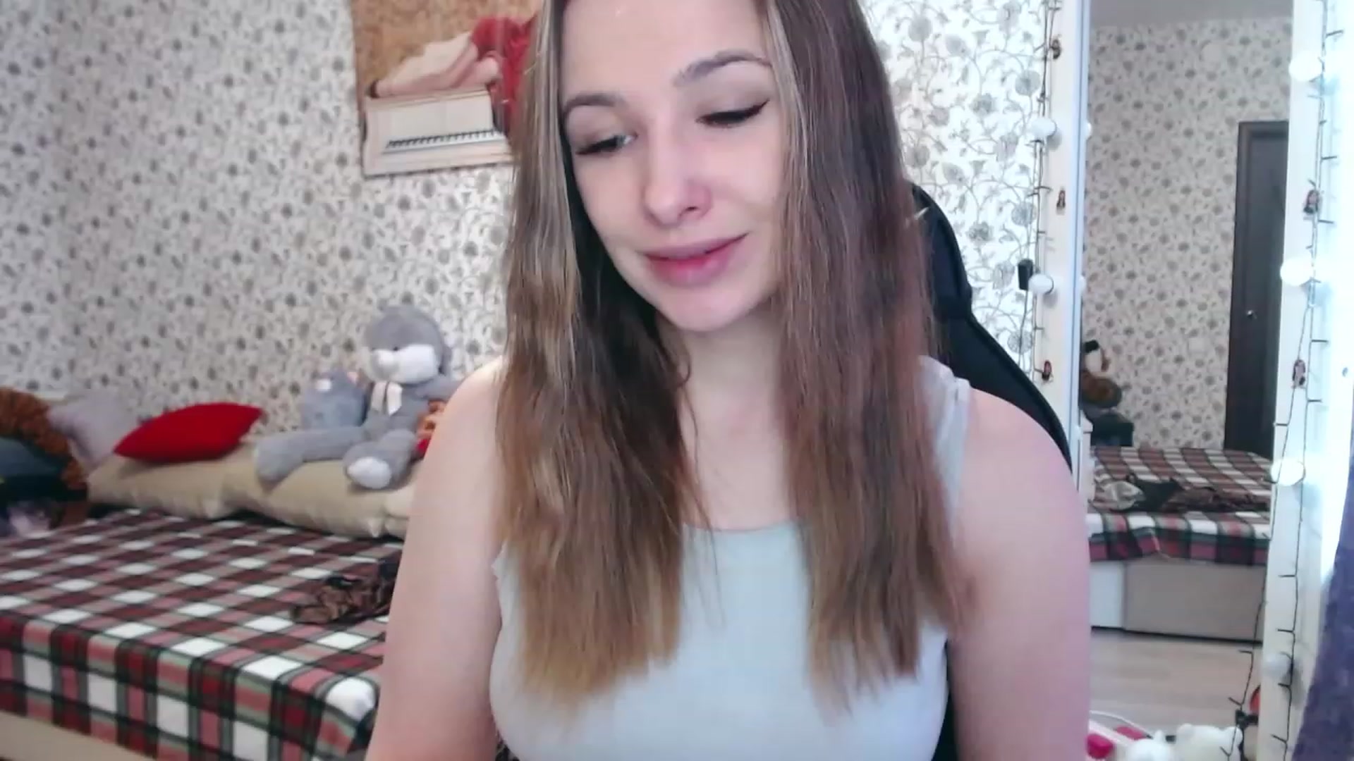 Gallery image thumbnail from RosieRosa's myfreecams stream on, 03/28/2023, 06:53 image 7 of 20