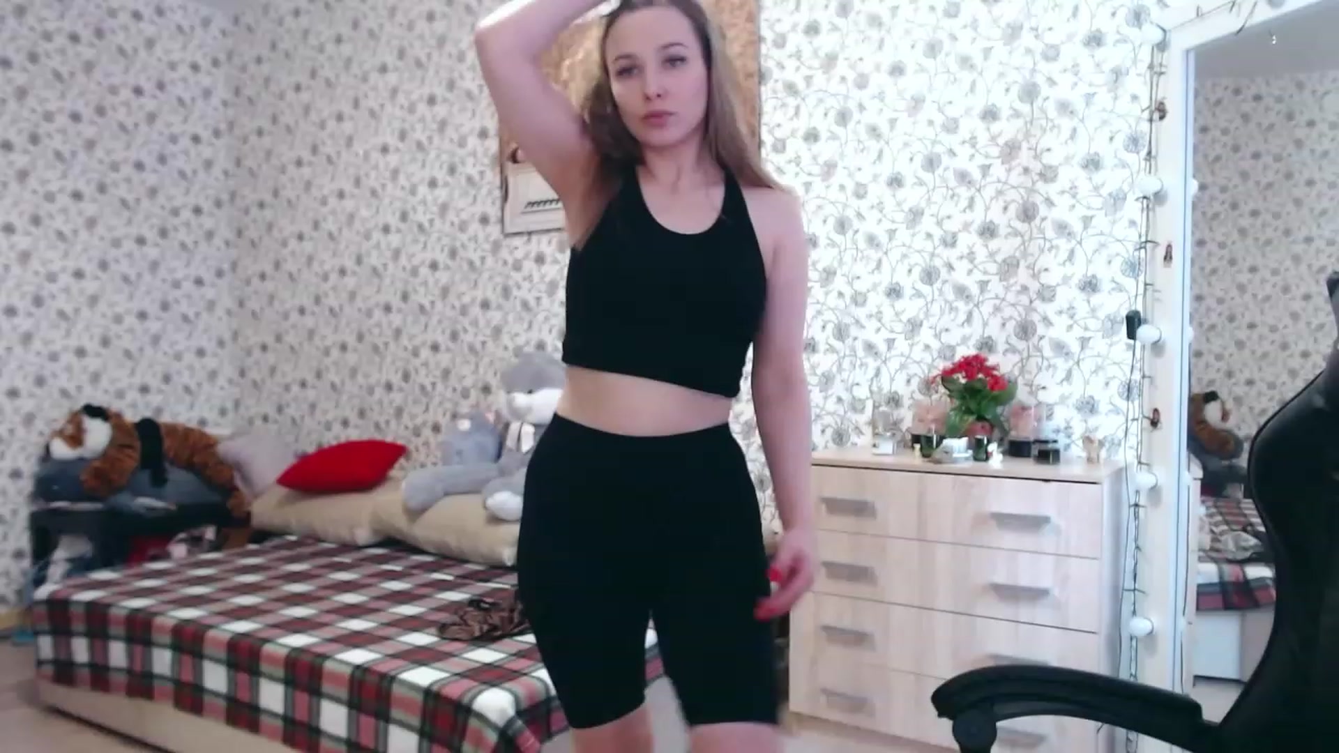Gallery image thumbnail from RosieRosa's myfreecams stream on, 03/28/2023, 06:53 image 17 of 20