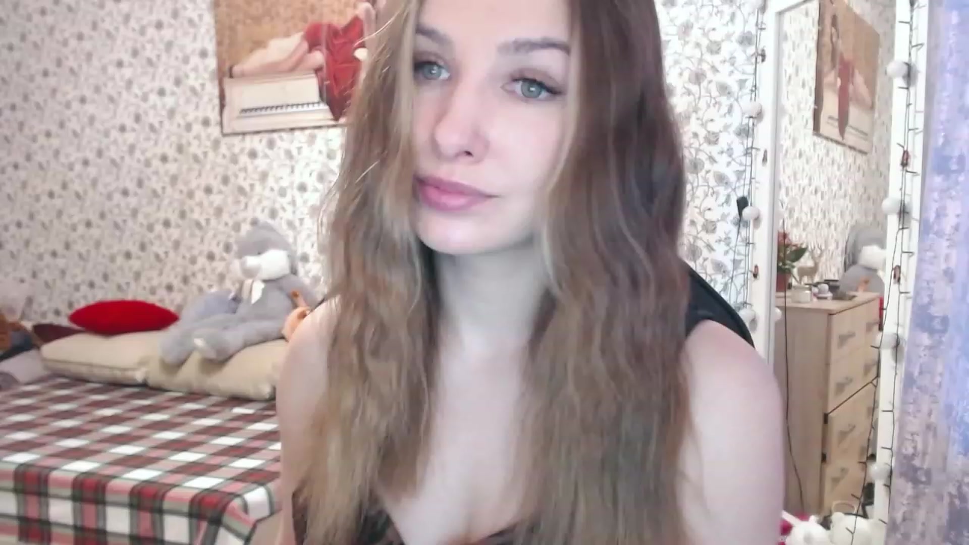 Gallery image thumbnail from RosieRosa's myfreecams stream on, 04/03/2023, 04:10 image 12 of 20