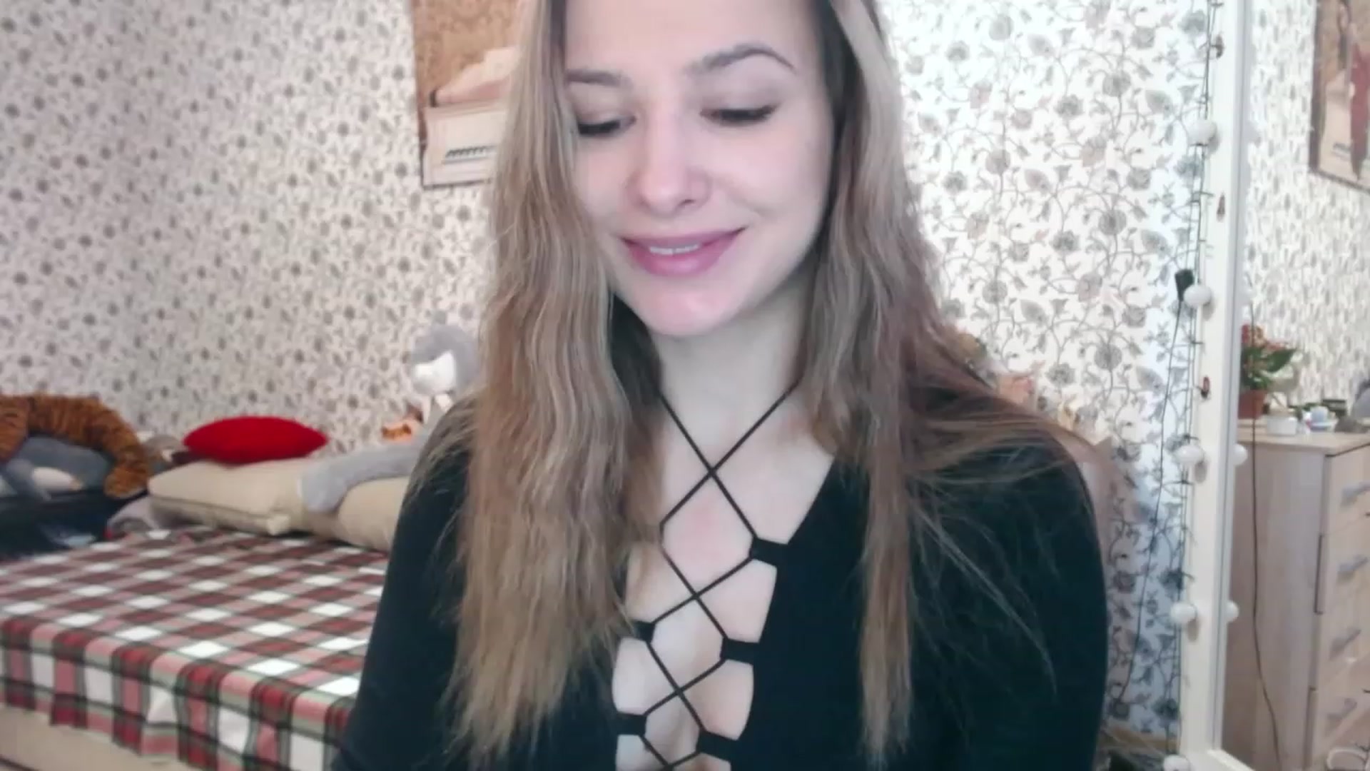Gallery image thumbnail from RosieRosa's myfreecams stream on, 04/05/2023, 04:38 image 16 of 20