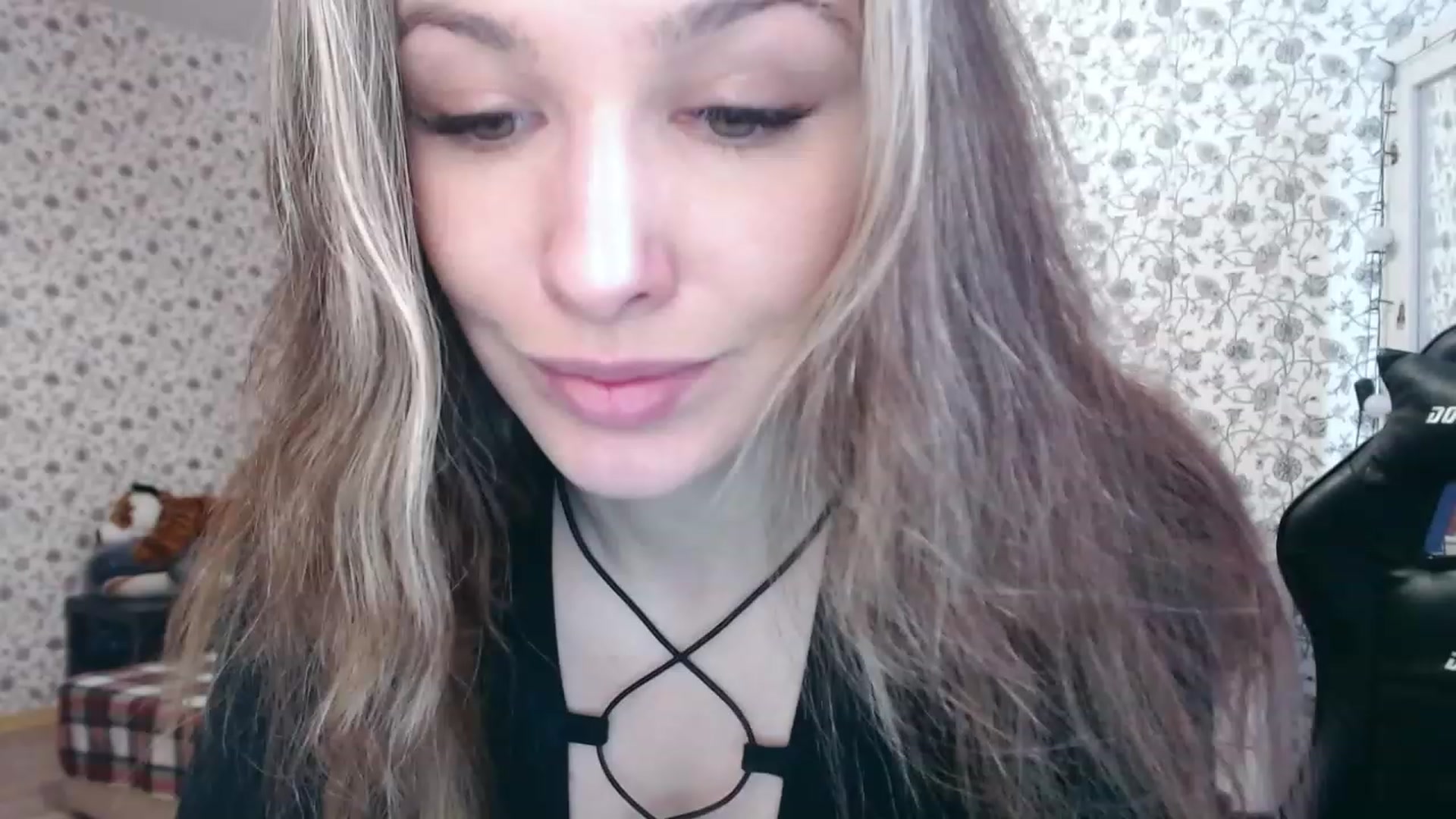 Gallery image thumbnail from RosieRosa's myfreecams stream on, 04/05/2023, 06:32 image 12 of 20