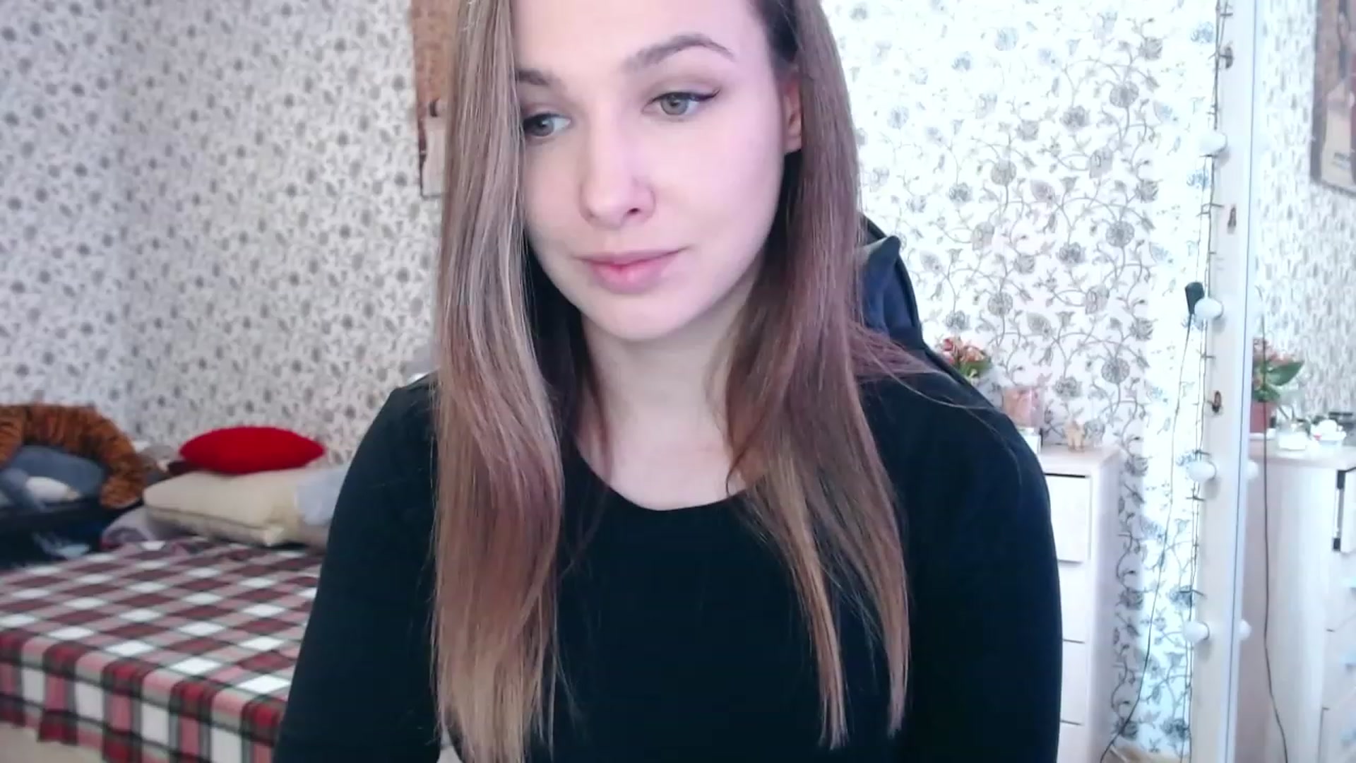 Gallery image thumbnail from RosieRosa's myfreecams stream on, 04/05/2023, 13:14 image 19 of 20