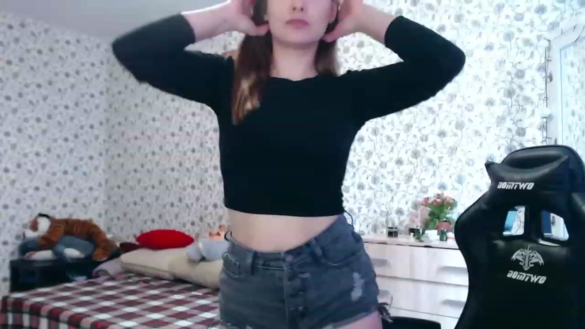 Gallery image thumbnail from RosieRosa's myfreecams stream on, 04/05/2023, 15:08 image 2 of 20