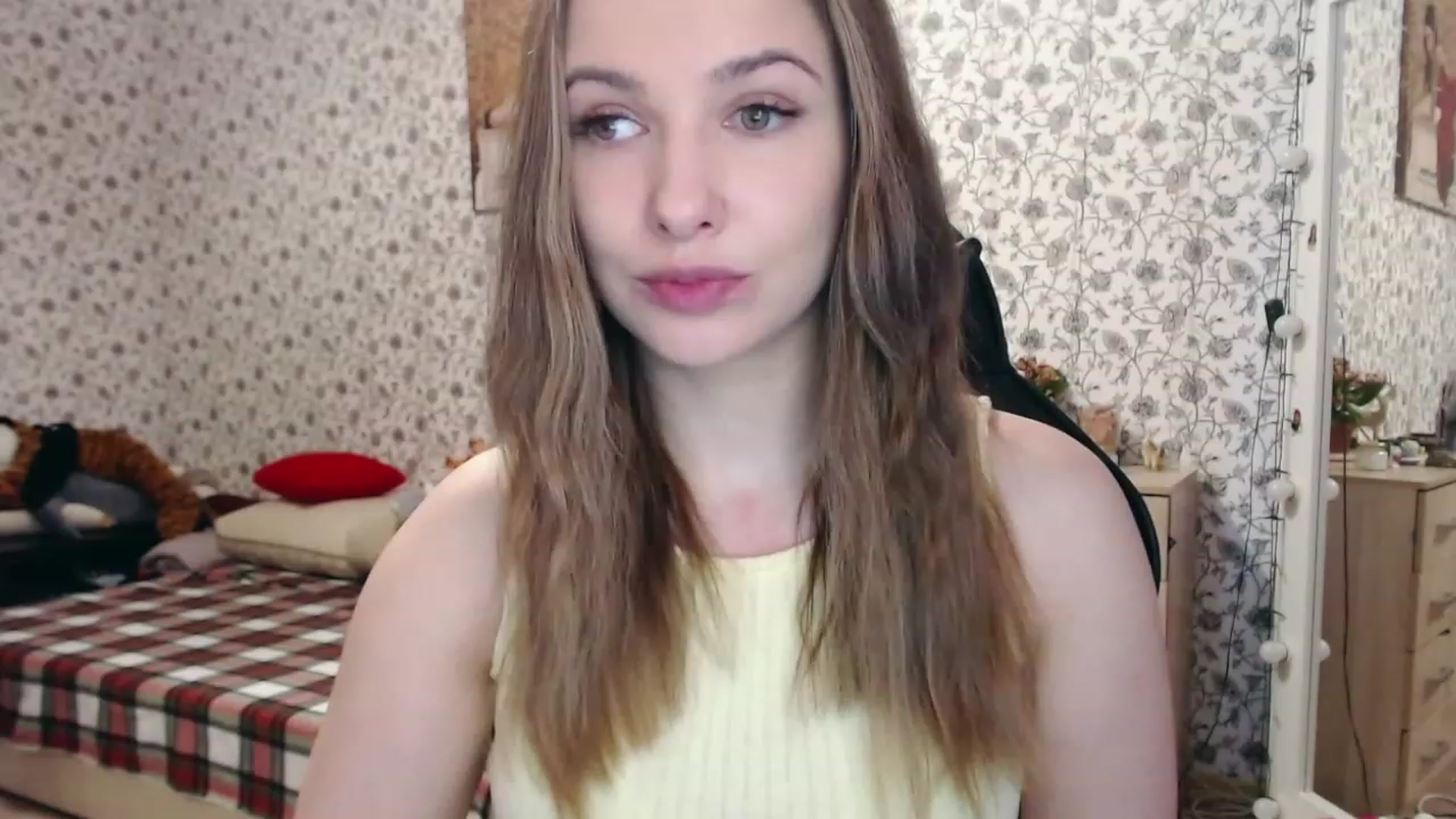 Gallery image thumbnail from RosieRosa's myfreecams stream on, 04/06/2023, 04:08 image 13 of 20