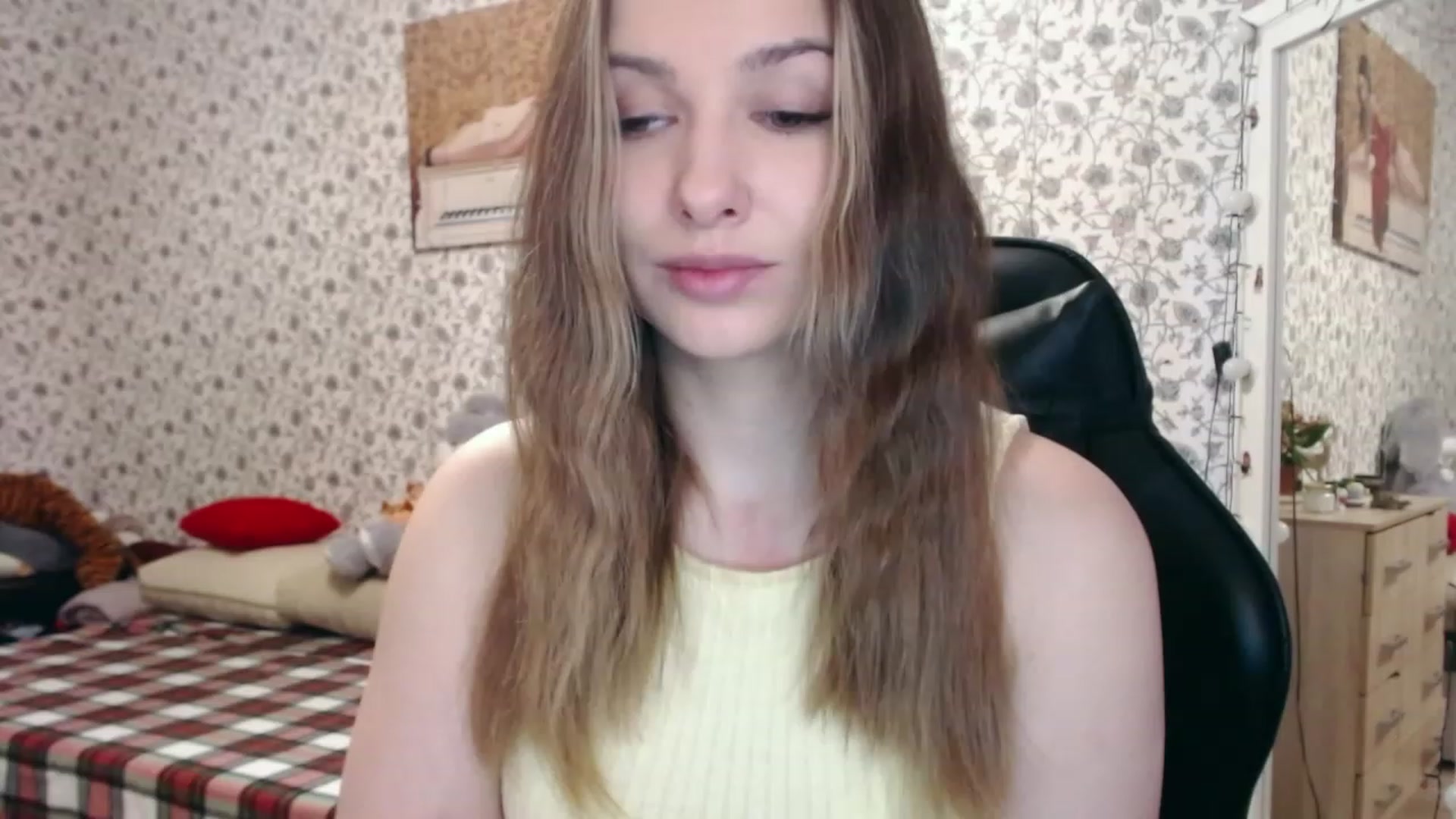 Gallery image thumbnail from RosieRosa's myfreecams stream on, 04/06/2023, 04:08 image 17 of 20