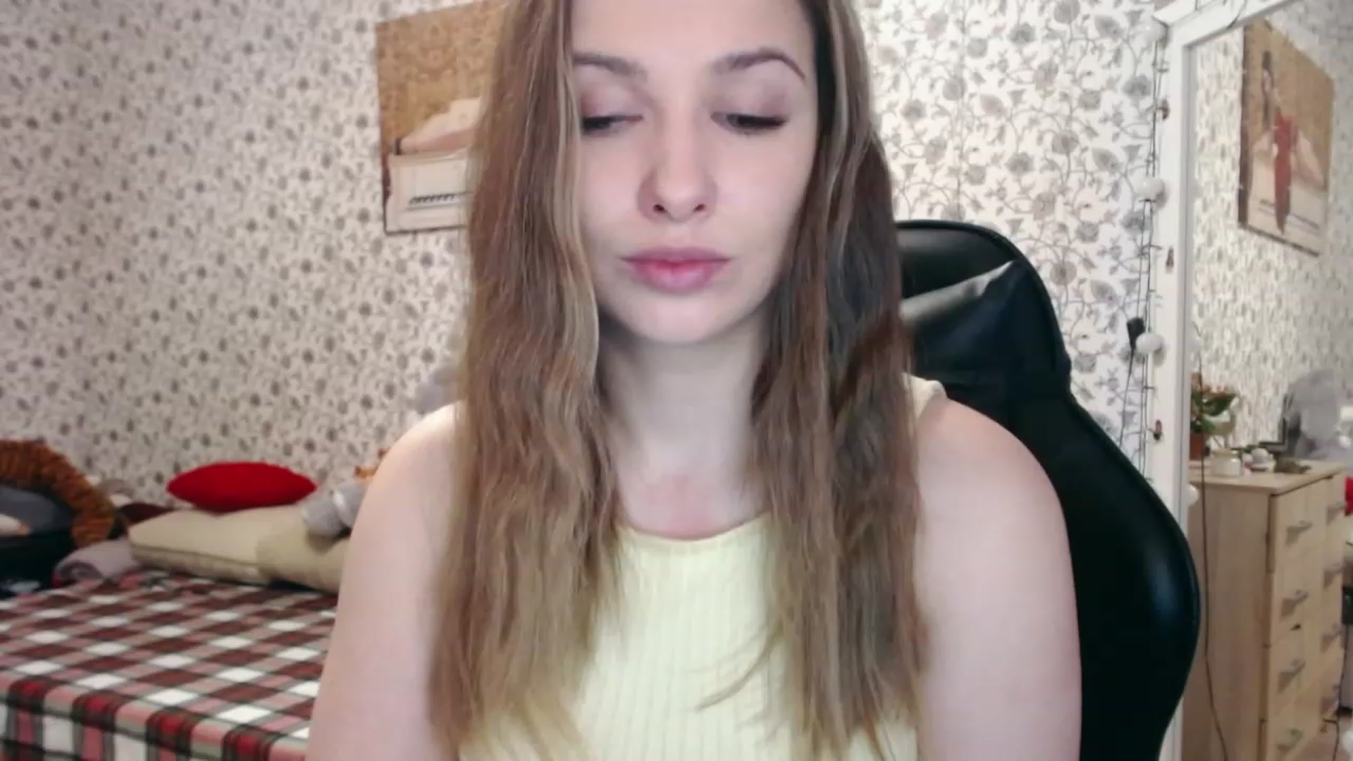 Gallery image thumbnail from RosieRosa's myfreecams stream on, 04/06/2023, 04:08 image 16 of 20