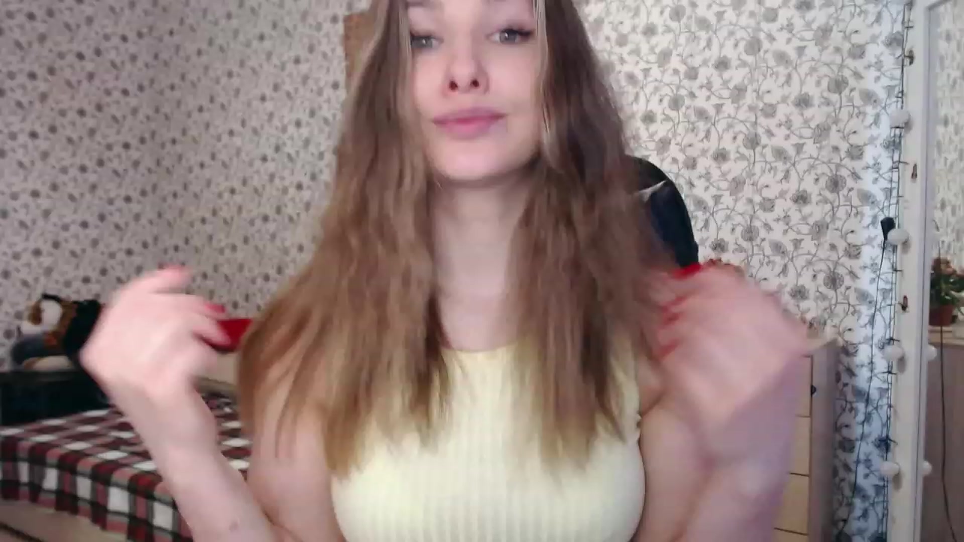 Gallery image thumbnail from RosieRosa's myfreecams stream on, 04/06/2023, 06:05 image 5 of 20