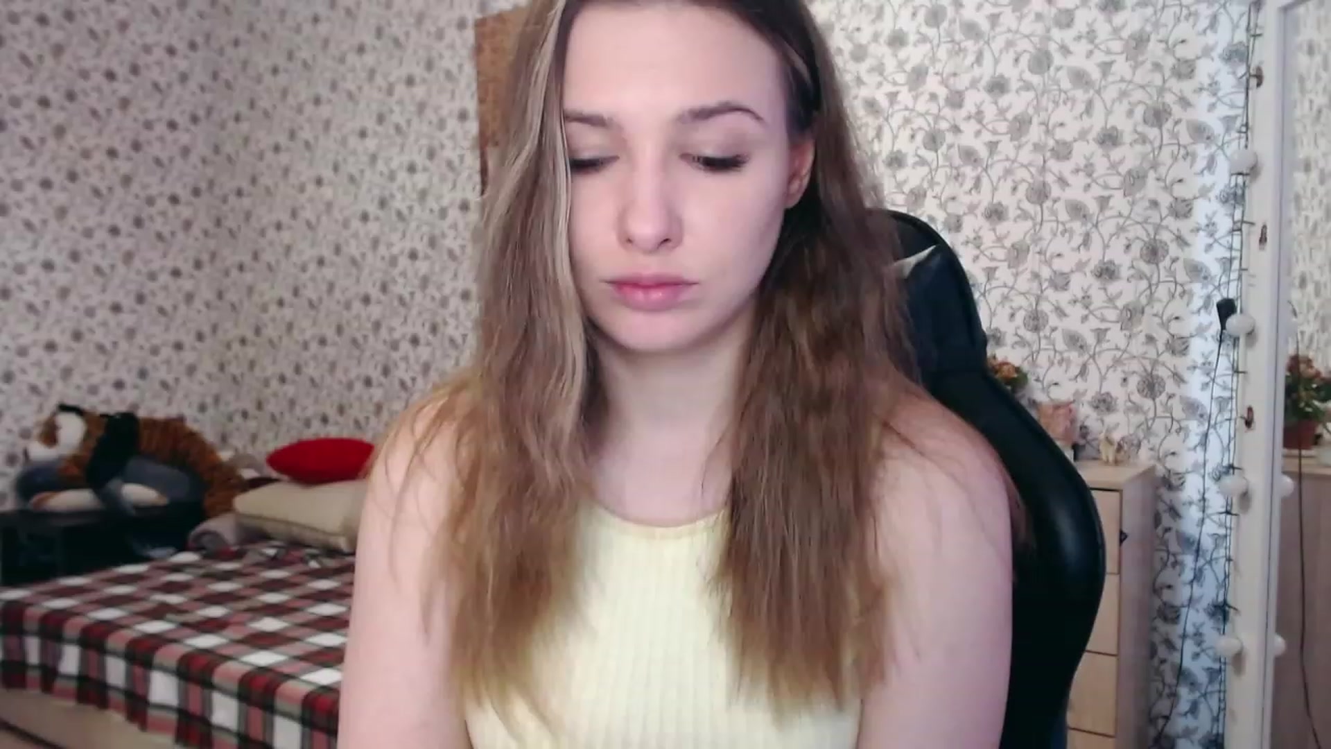 Gallery image thumbnail from RosieRosa's myfreecams stream on, 04/06/2023, 06:05 image 20 of 20