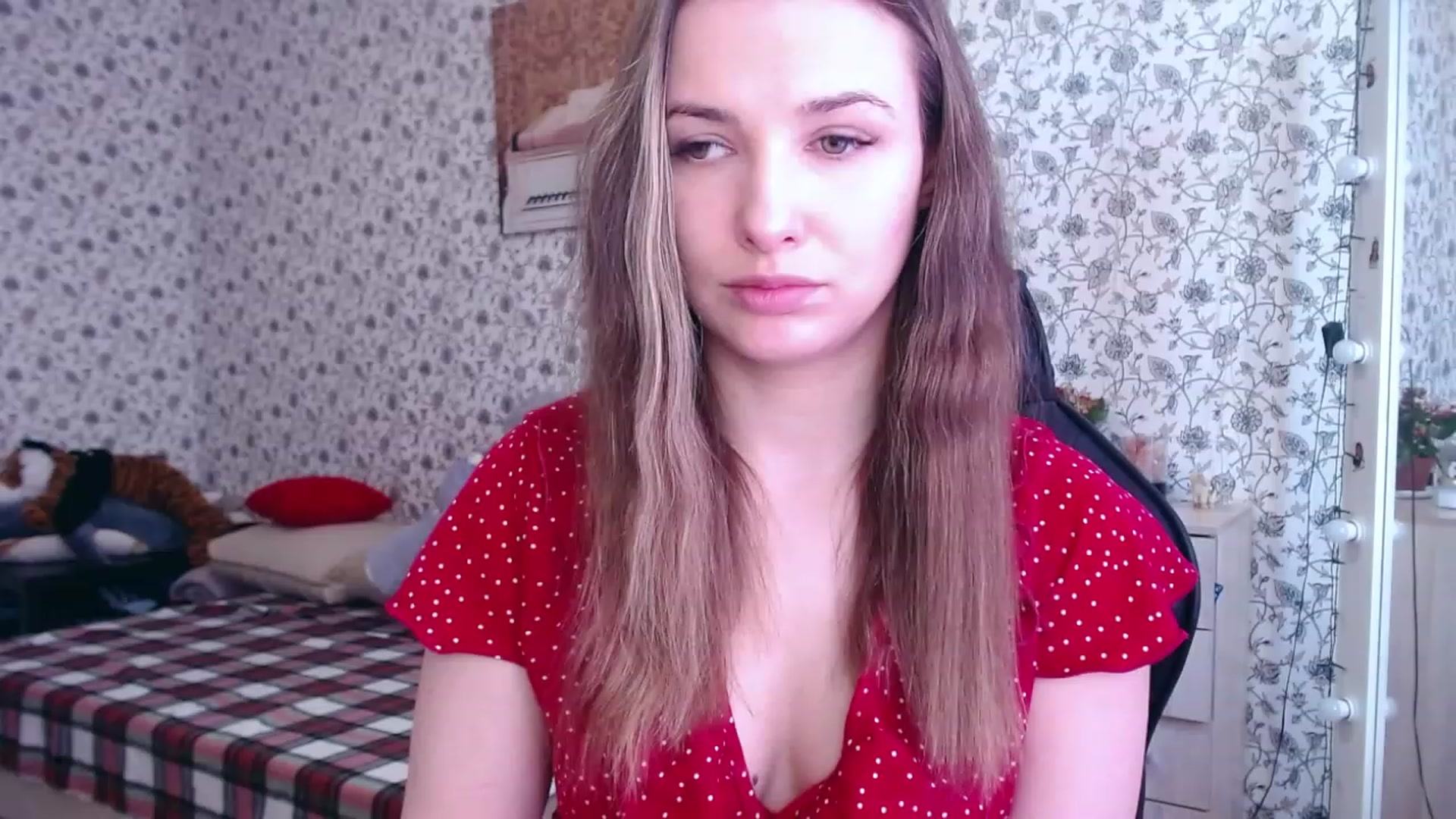 Gallery image thumbnail from RosieRosa's myfreecams stream on, 04/07/2023, 06:30 image 13 of 20