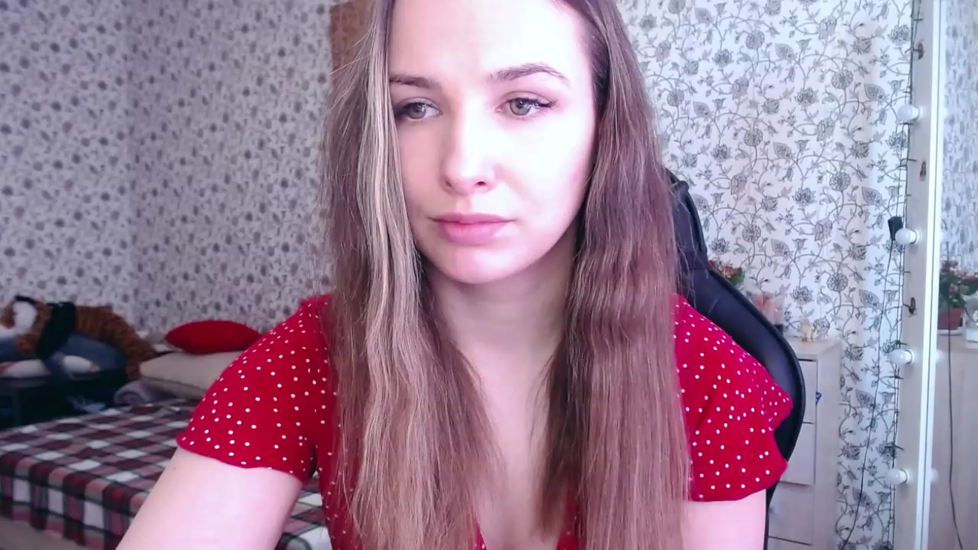 Gallery image thumbnail from RosieRosa's myfreecams stream on, 04/07/2023, 06:30 image 9 of 20