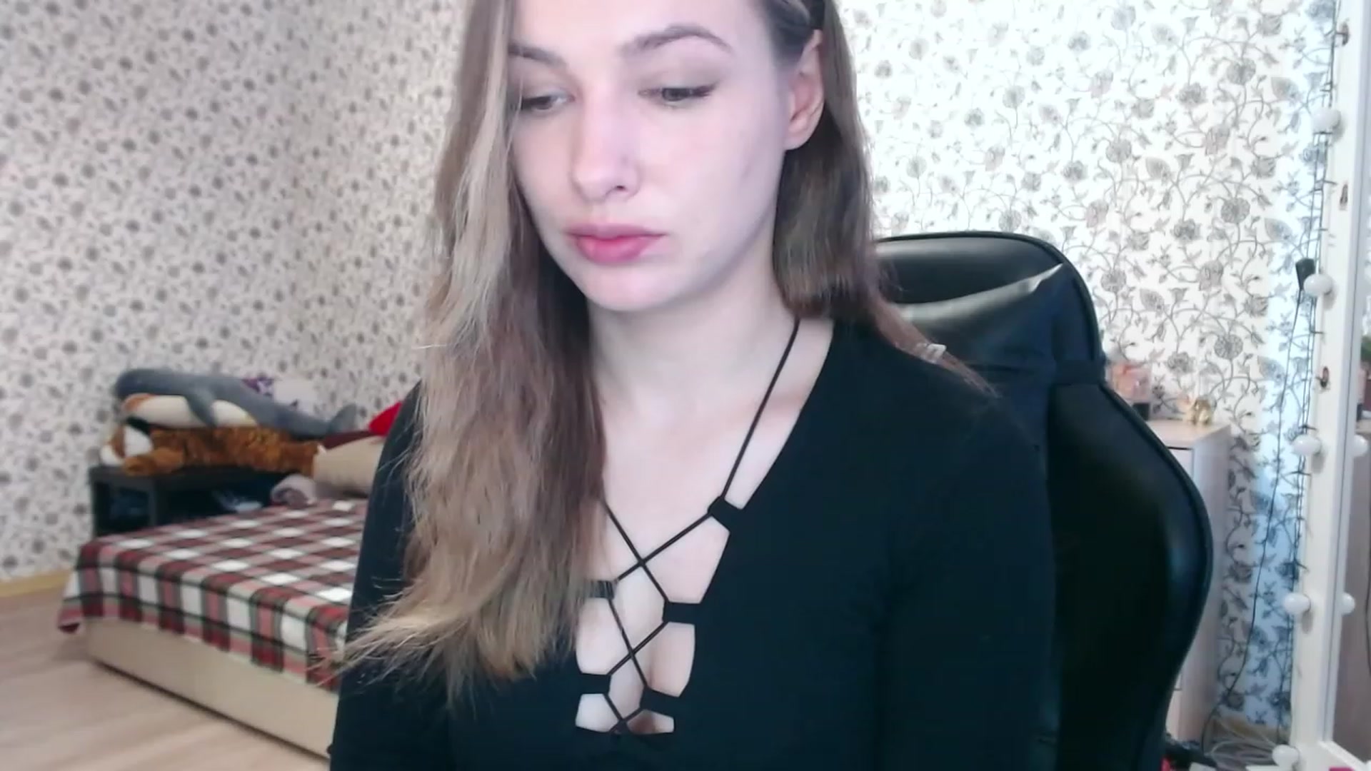 Gallery image thumbnail from RosieRosa's myfreecams stream on, 04/10/2023, 03:58 image 11 of 20