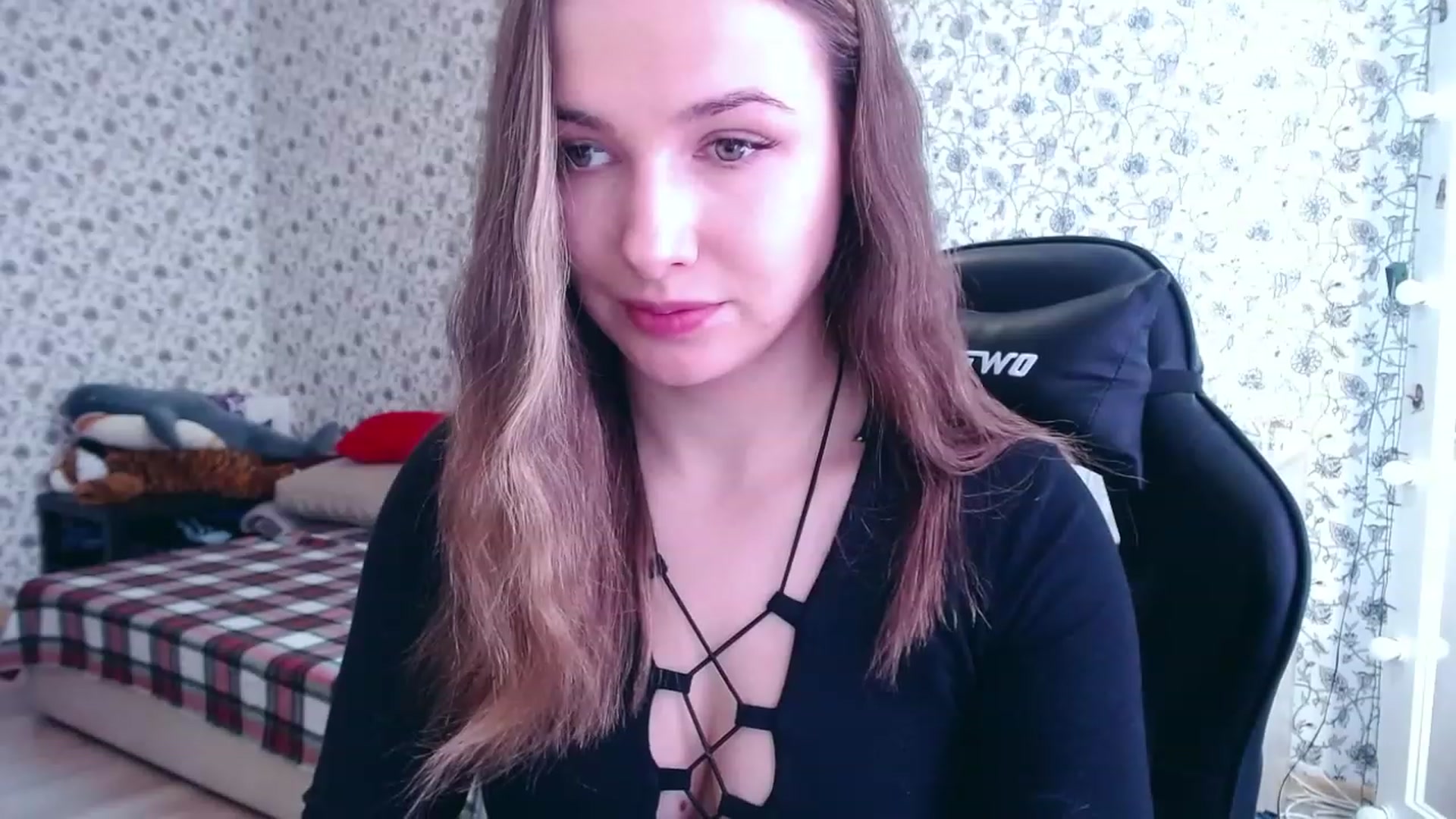 Gallery image thumbnail from RosieRosa's myfreecams stream on, 04/10/2023, 06:38 image 20 of 20