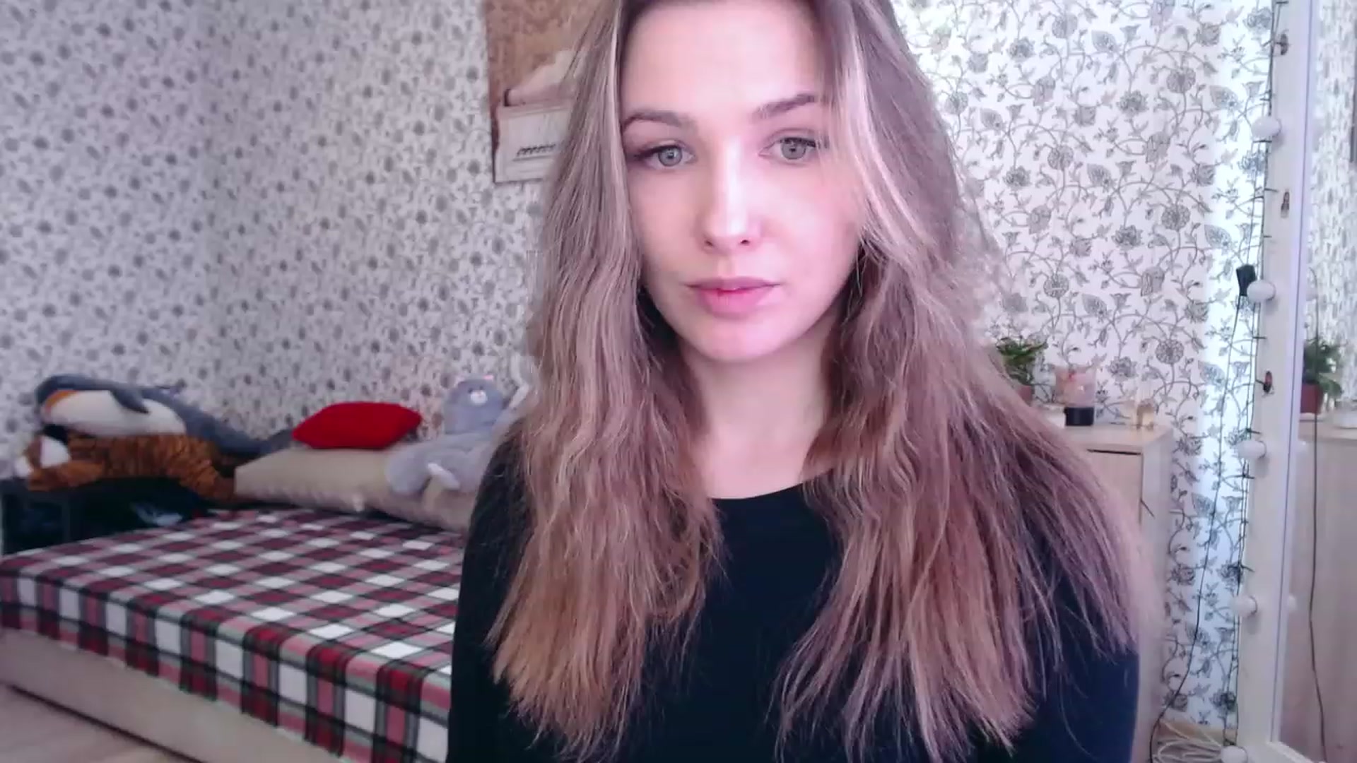 Gallery image thumbnail from RosieRosa's myfreecams stream on, 04/13/2023, 06:18 image 1 of 20
