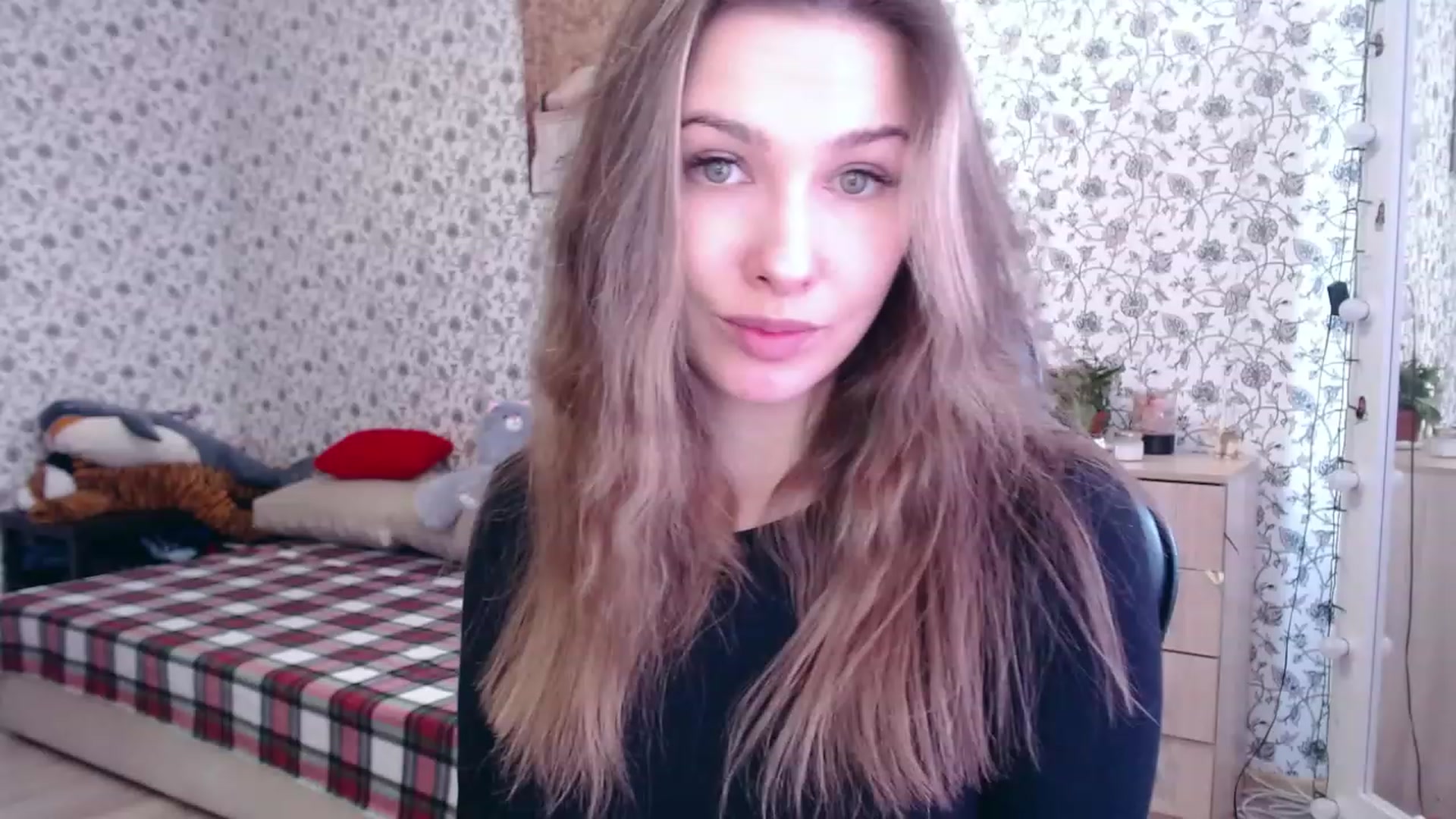 Gallery image thumbnail from RosieRosa's myfreecams stream on, 04/13/2023, 06:18 image 5 of 20