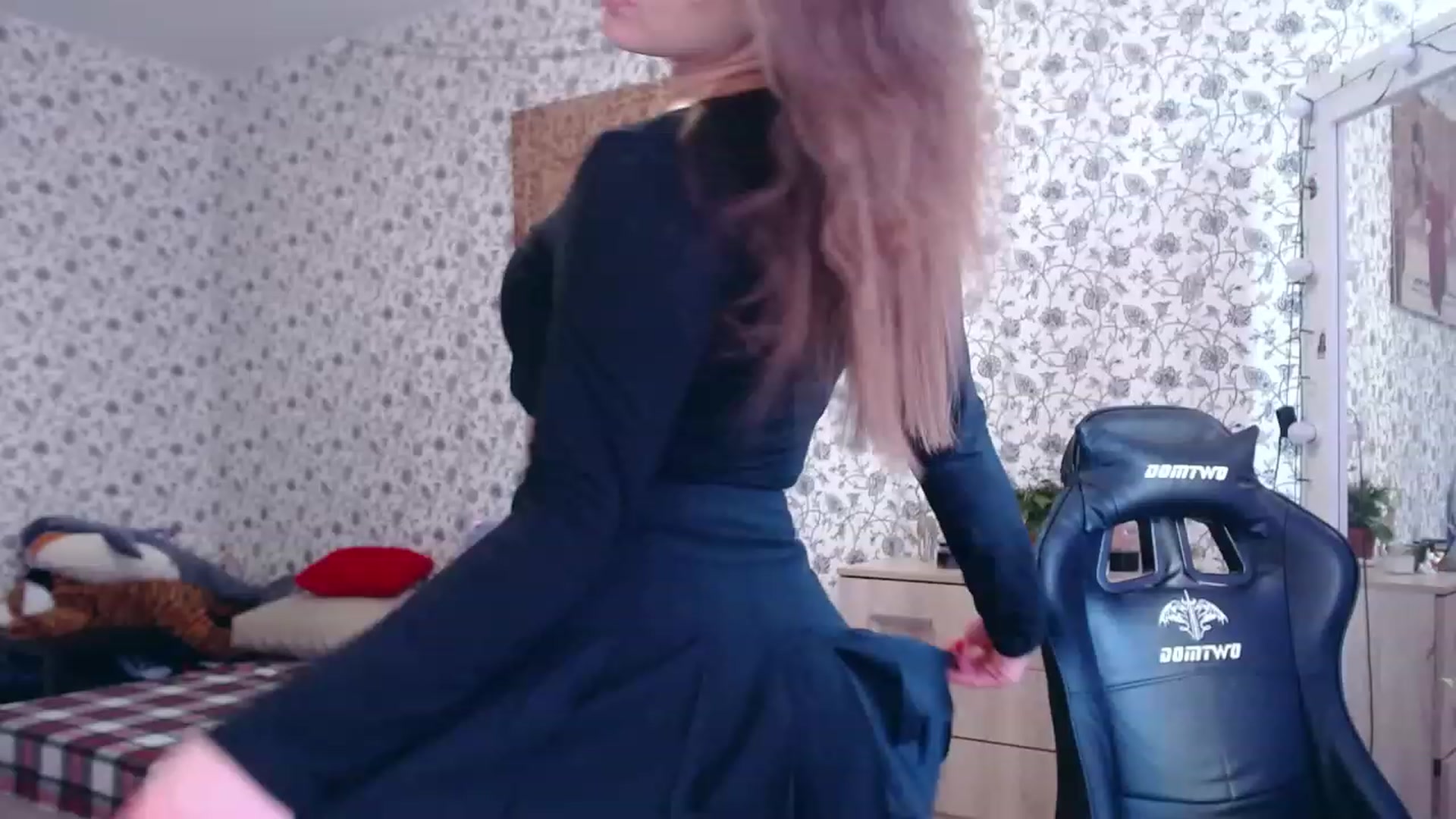 Gallery image thumbnail from RosieRosa's myfreecams stream on, 04/13/2023, 06:18 image 7 of 20
