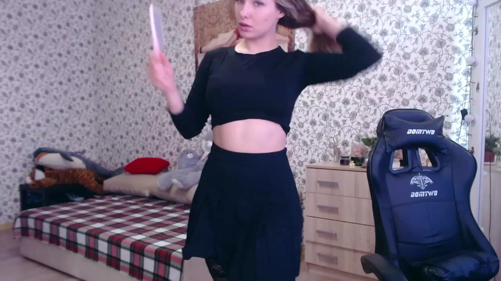 Gallery image thumbnail from RosieRosa's myfreecams stream on, 04/13/2023, 06:18 image 18 of 20