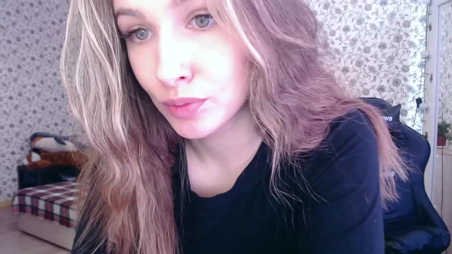 Gallery image thumbnail from RosieRosa's myfreecams stream on, 04/13/2023, 06:18 image 15 of 20