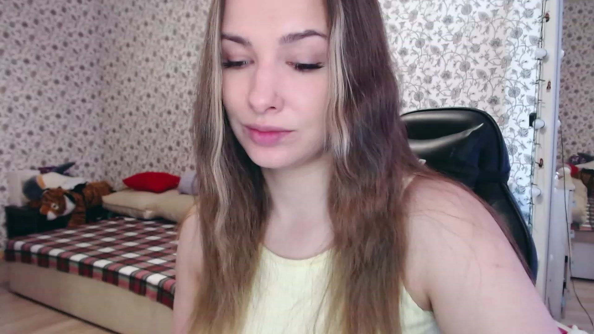 Gallery image thumbnail from RosieRosa's myfreecams stream on, 04/24/2023, 04:32 image 12 of 20