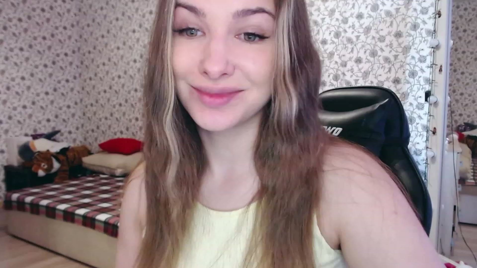 Gallery image thumbnail from RosieRosa's myfreecams stream on, 04/24/2023, 04:32 image 8 of 20