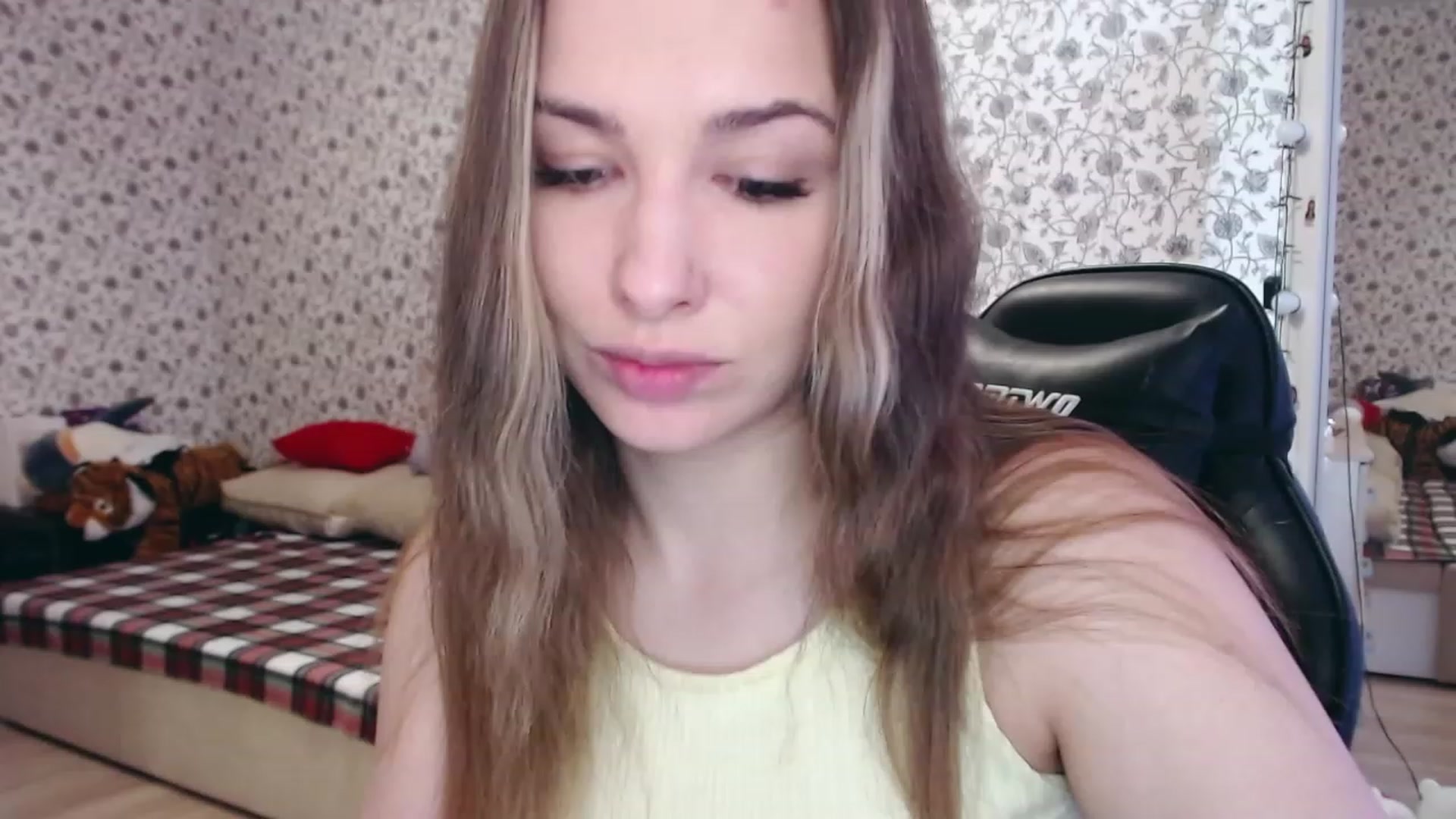 Gallery image thumbnail from RosieRosa's myfreecams stream on, 04/24/2023, 04:32 image 5 of 20