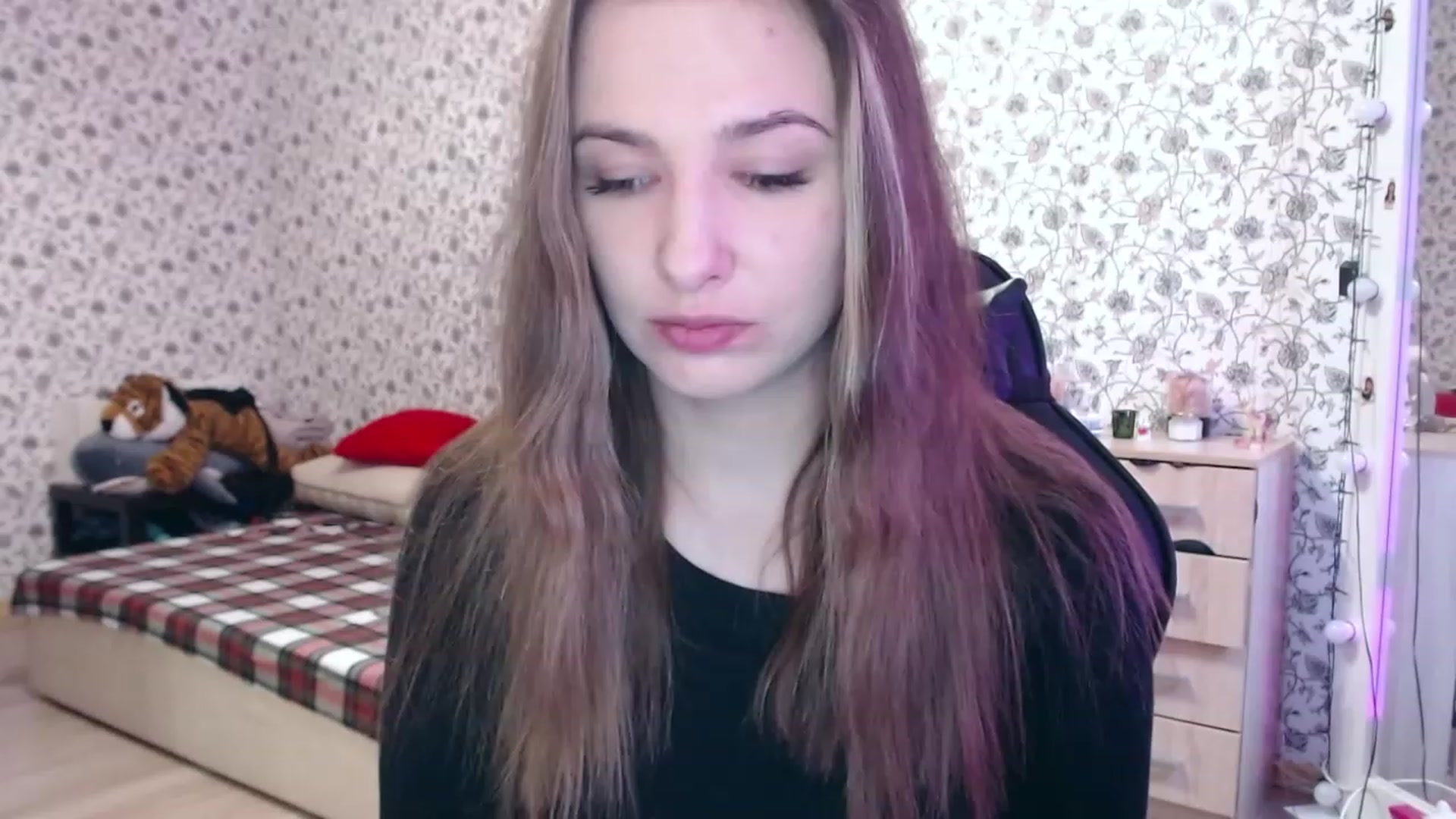 Gallery image thumbnail from RosieRosa's myfreecams stream on, 05/03/2023, 03:48 image 11 of 20