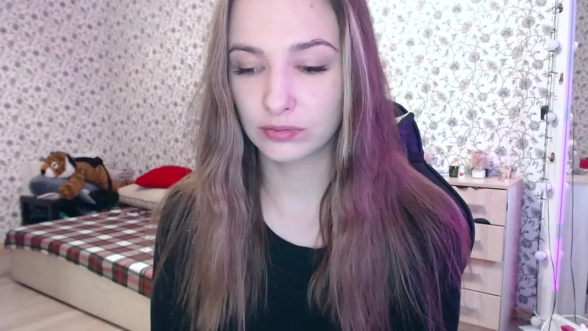 Gallery image thumbnail from RosieRosa's myfreecams stream on, 05/03/2023, 03:48 image 7 of 20