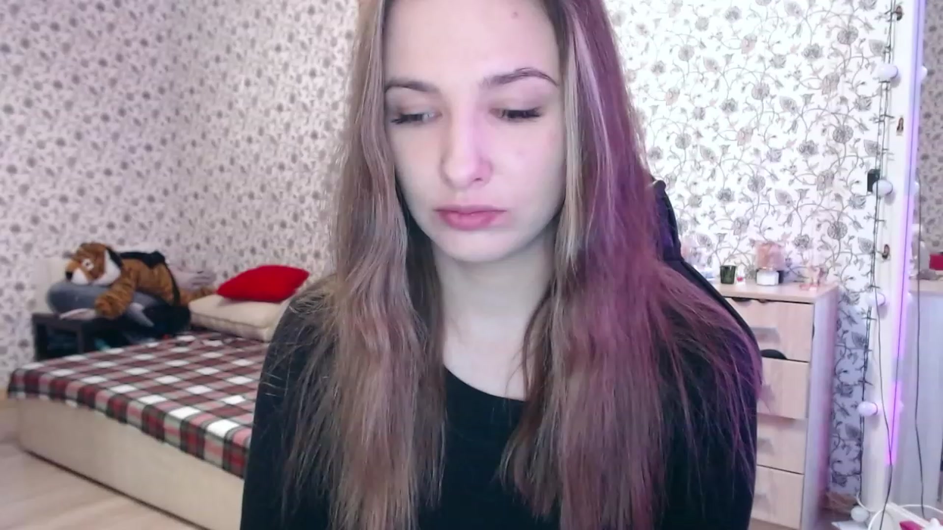 Gallery image thumbnail from RosieRosa's myfreecams stream on, 05/03/2023, 03:48 image 14 of 20