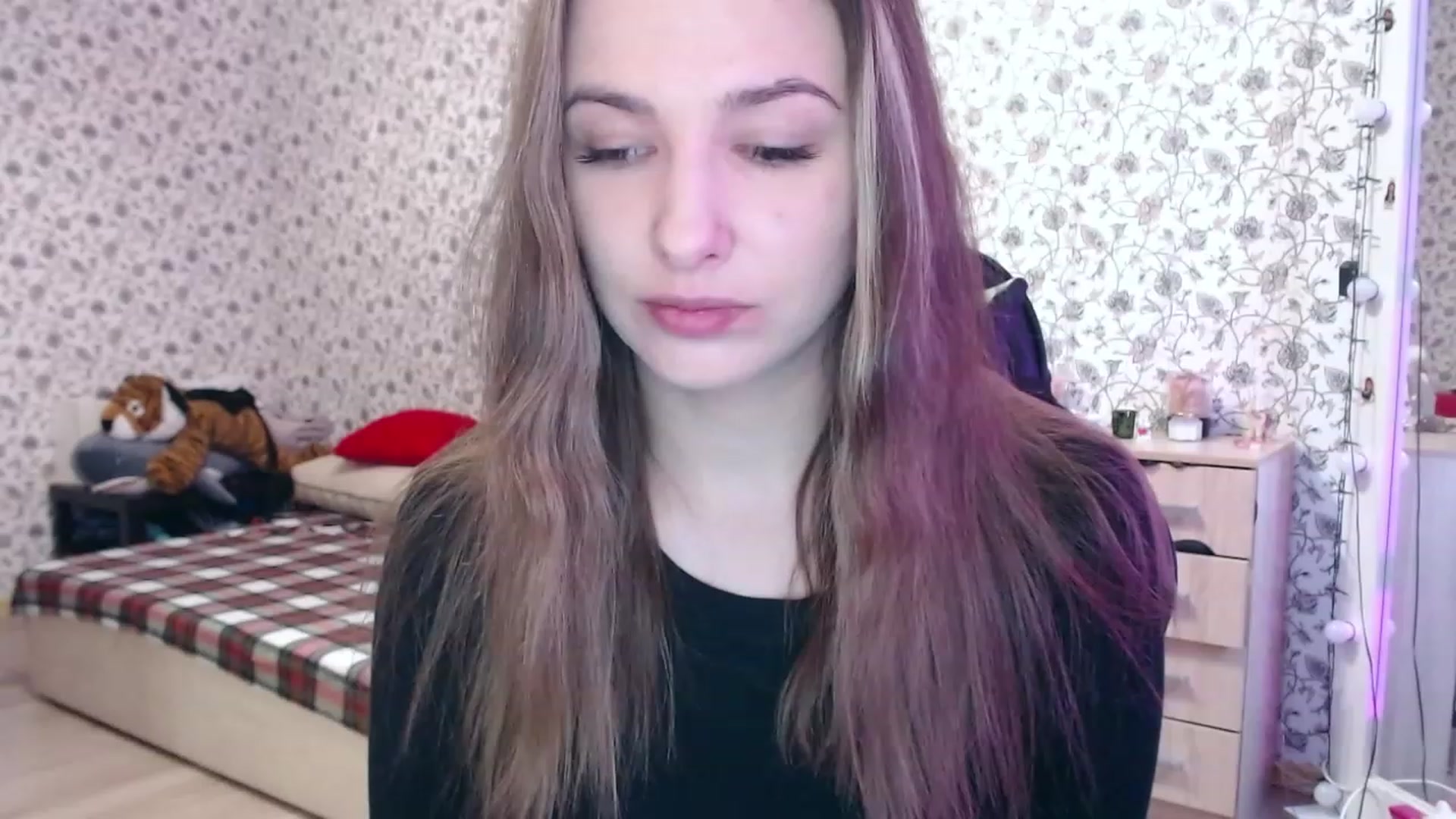 Gallery image thumbnail from RosieRosa's myfreecams stream on, 05/03/2023, 03:48 image 8 of 20