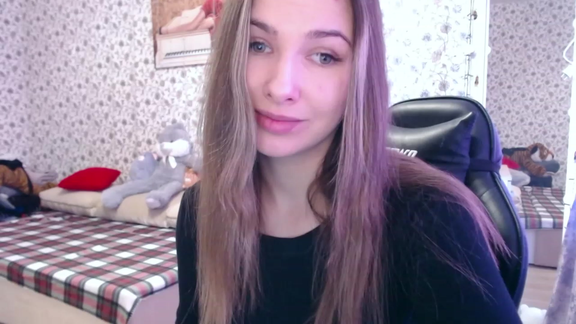 Gallery image thumbnail from RosieRosa's myfreecams stream on, 05/03/2023, 05:08 image 14 of 20