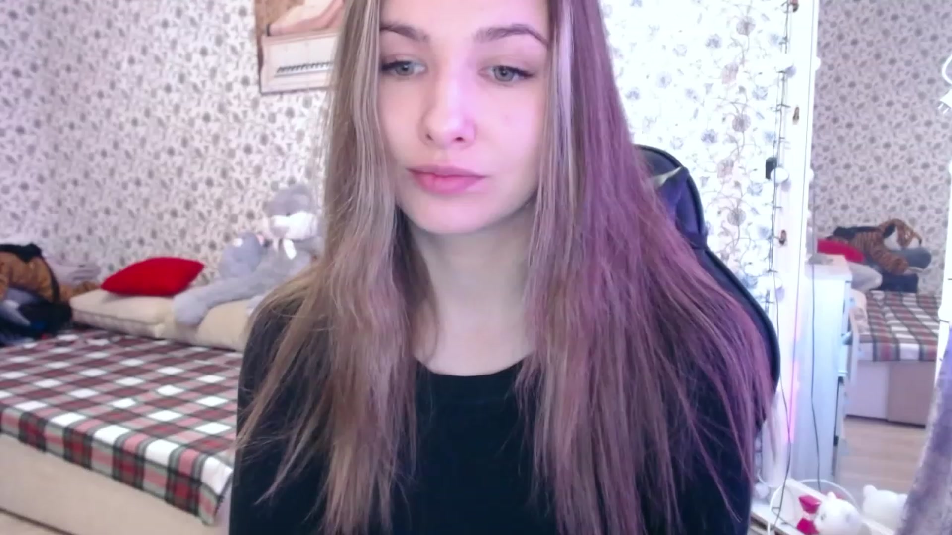 Gallery image thumbnail from RosieRosa's myfreecams stream on, 05/03/2023, 05:08 image 6 of 20