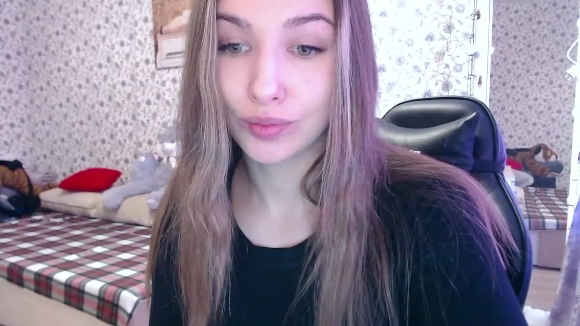 Gallery image thumbnail from RosieRosa's myfreecams stream on, 05/03/2023, 05:08 image 11 of 20