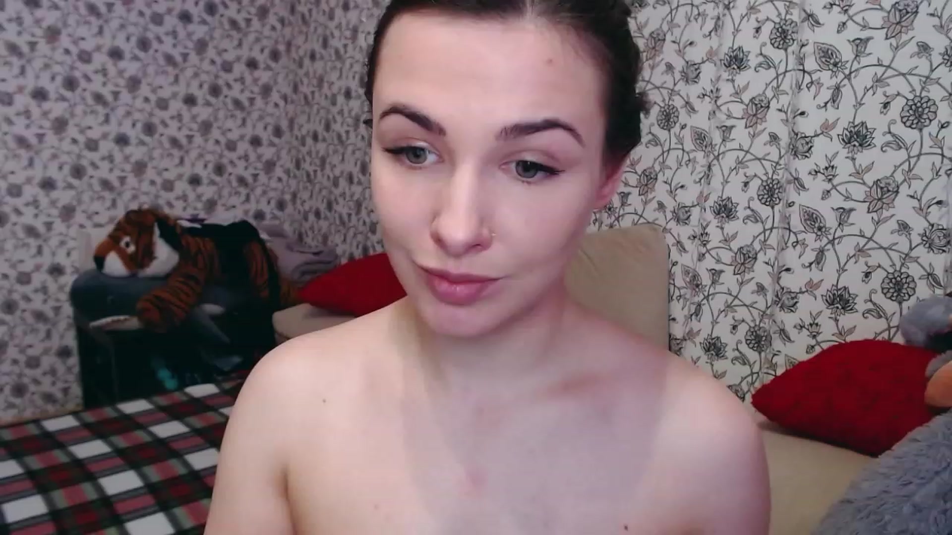 Gallery image thumbnail from RosieRosa's myfreecams stream on, 05/04/2023, 06:30 image 6 of 20