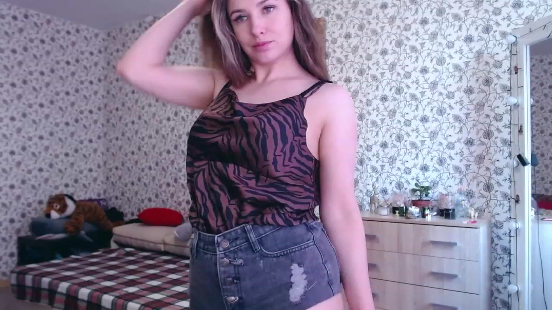 Gallery image thumbnail from RosieRosa's myfreecams stream on, 05/10/2023, 06:28 image 19 of 20