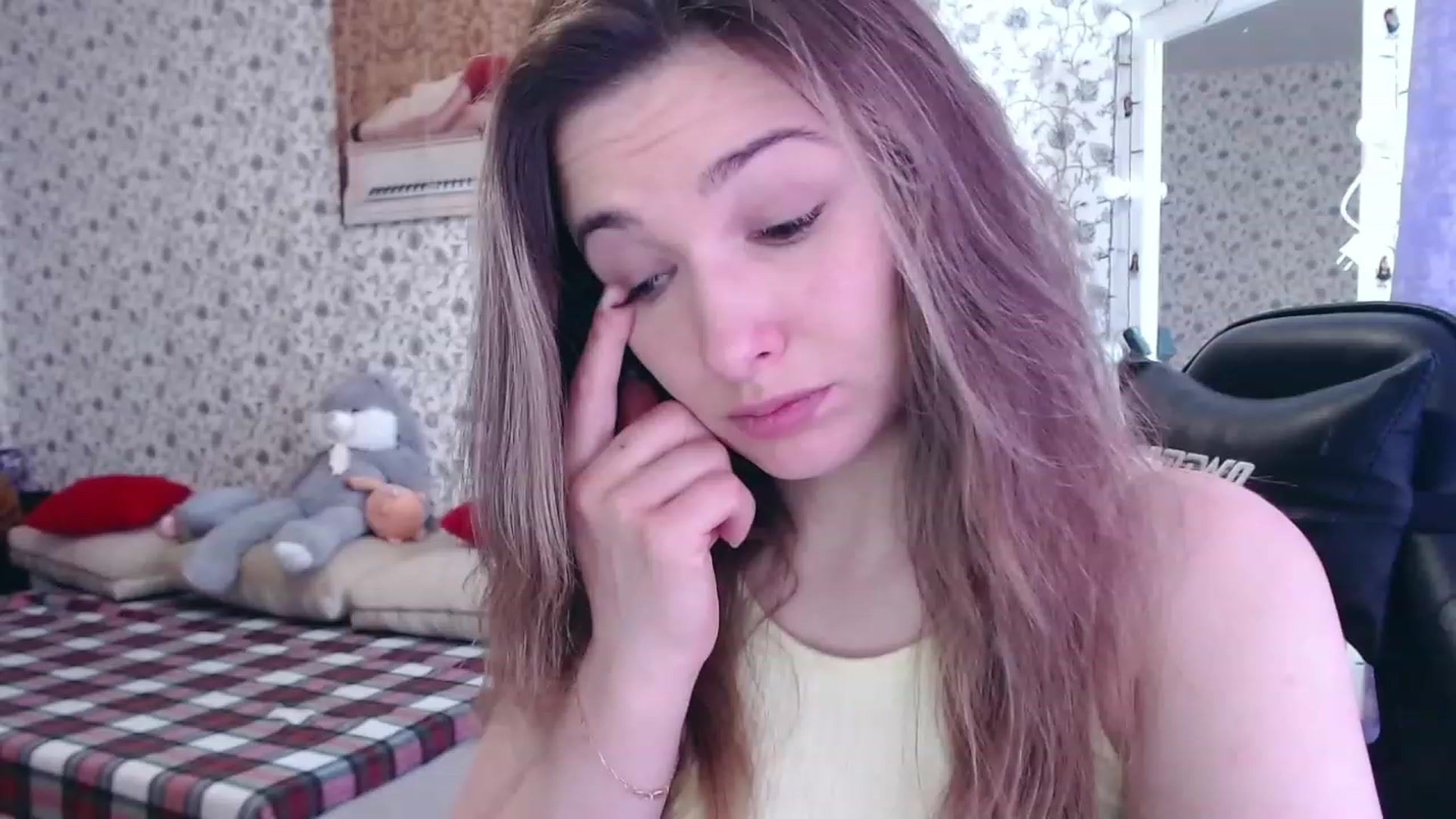 Gallery image thumbnail from RosieRosa's myfreecams stream on, 05/16/2023, 06:33 image 17 of 20