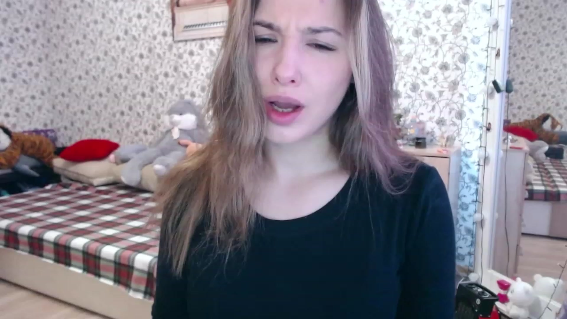 Gallery image thumbnail from RosieRosa's myfreecams stream on, 05/17/2023, 04:35 image 15 of 20