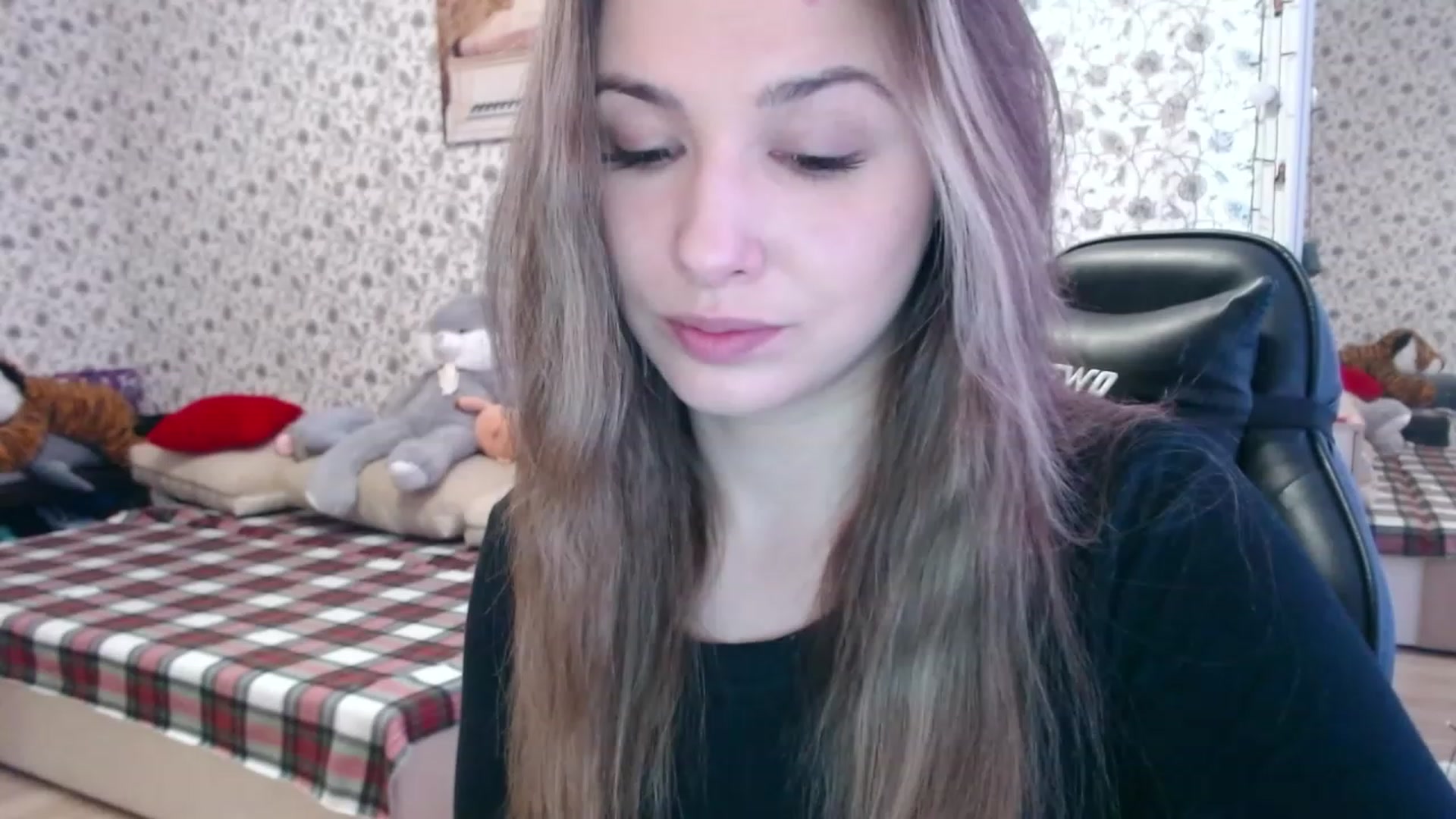 Gallery image thumbnail from RosieRosa's myfreecams stream on, 05/17/2023, 04:35 image 14 of 20