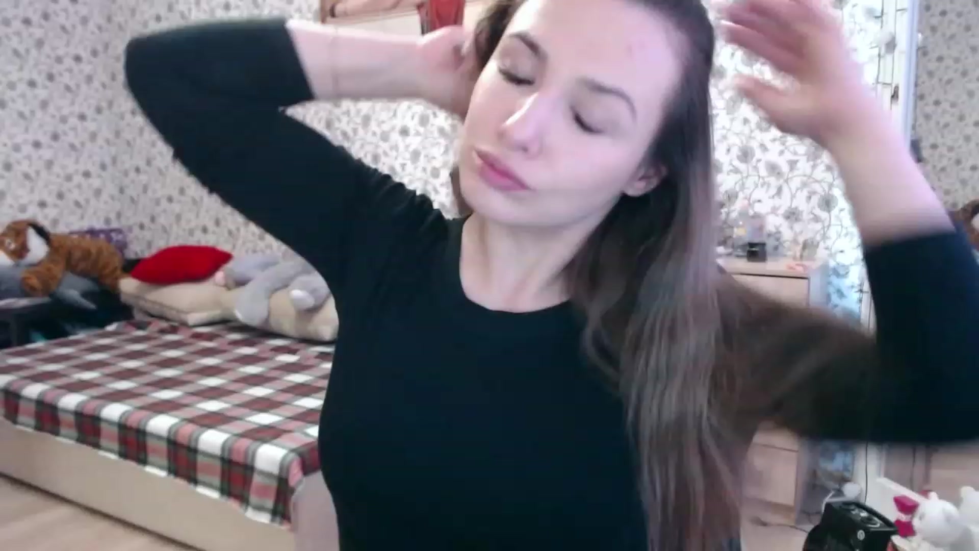 Gallery image thumbnail from RosieRosa's myfreecams stream on, 05/17/2023, 04:35 image 19 of 20