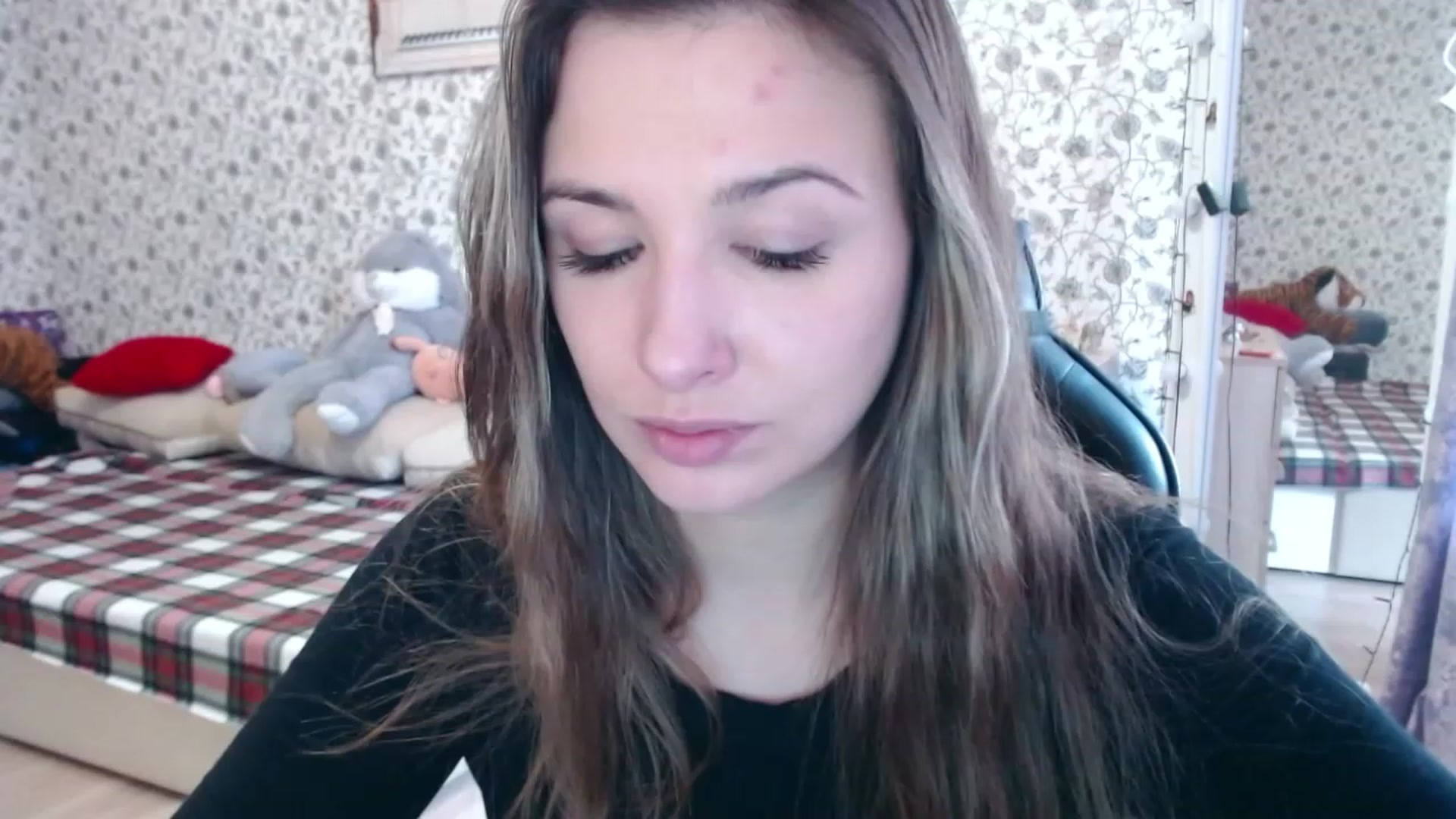 Gallery image thumbnail from RosieRosa's myfreecams stream on, 05/17/2023, 06:36 image 16 of 20
